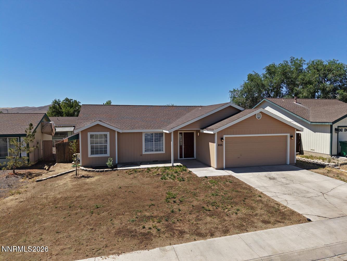 835 Columbine Drive