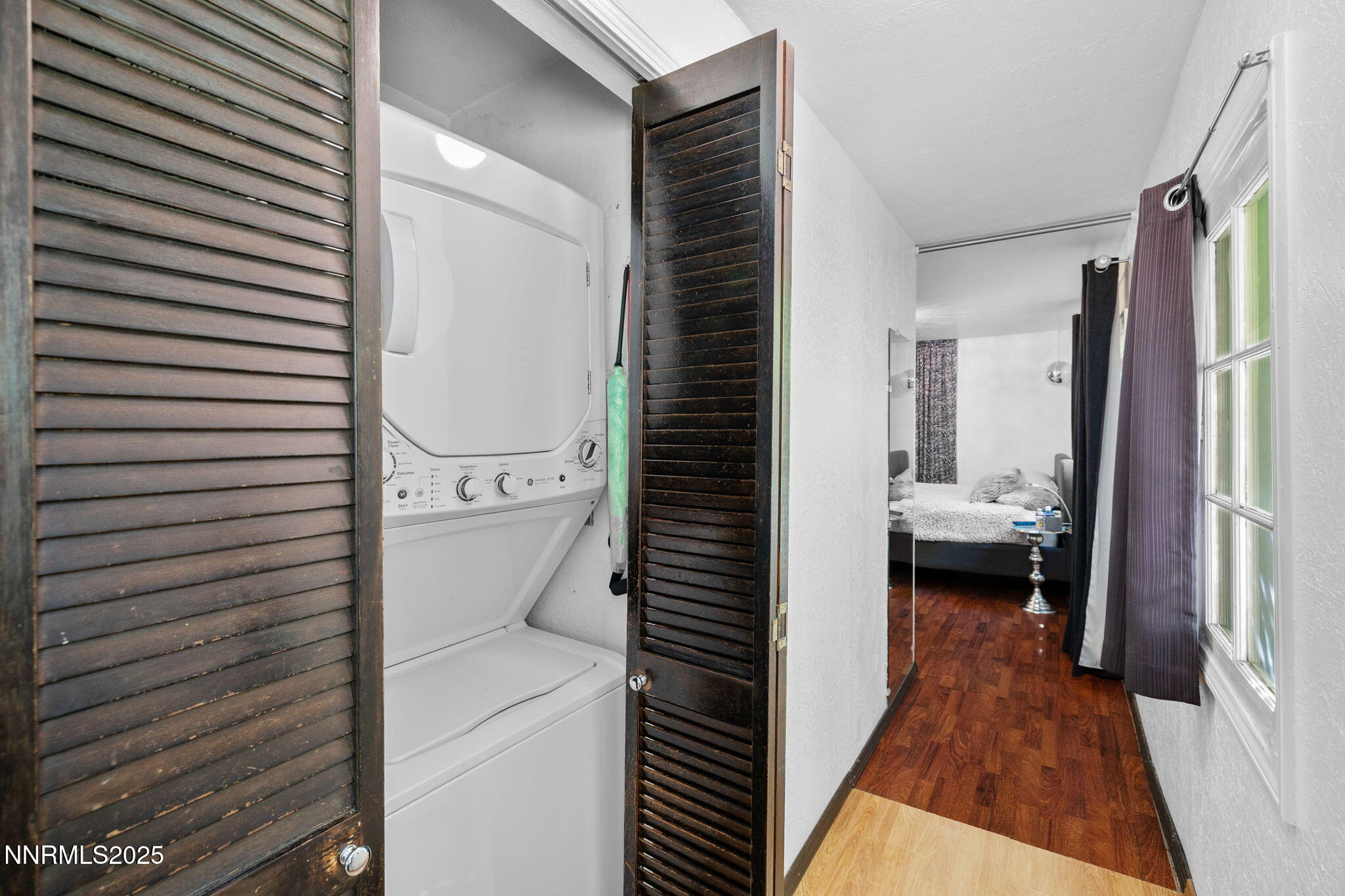 32-web-or-mls-1555 Marsh-10