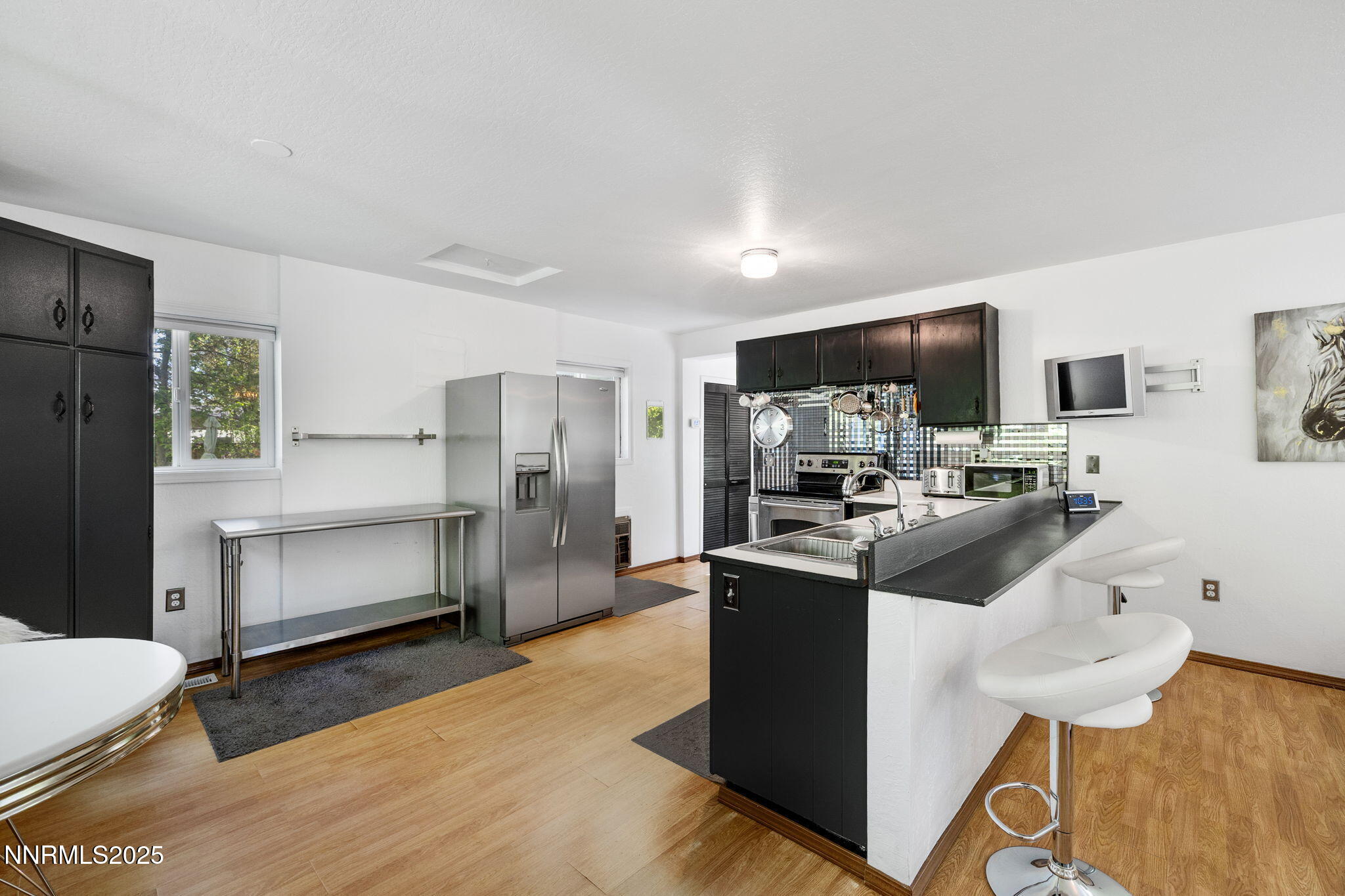 28-web-or-mls-1555 Marsh-6