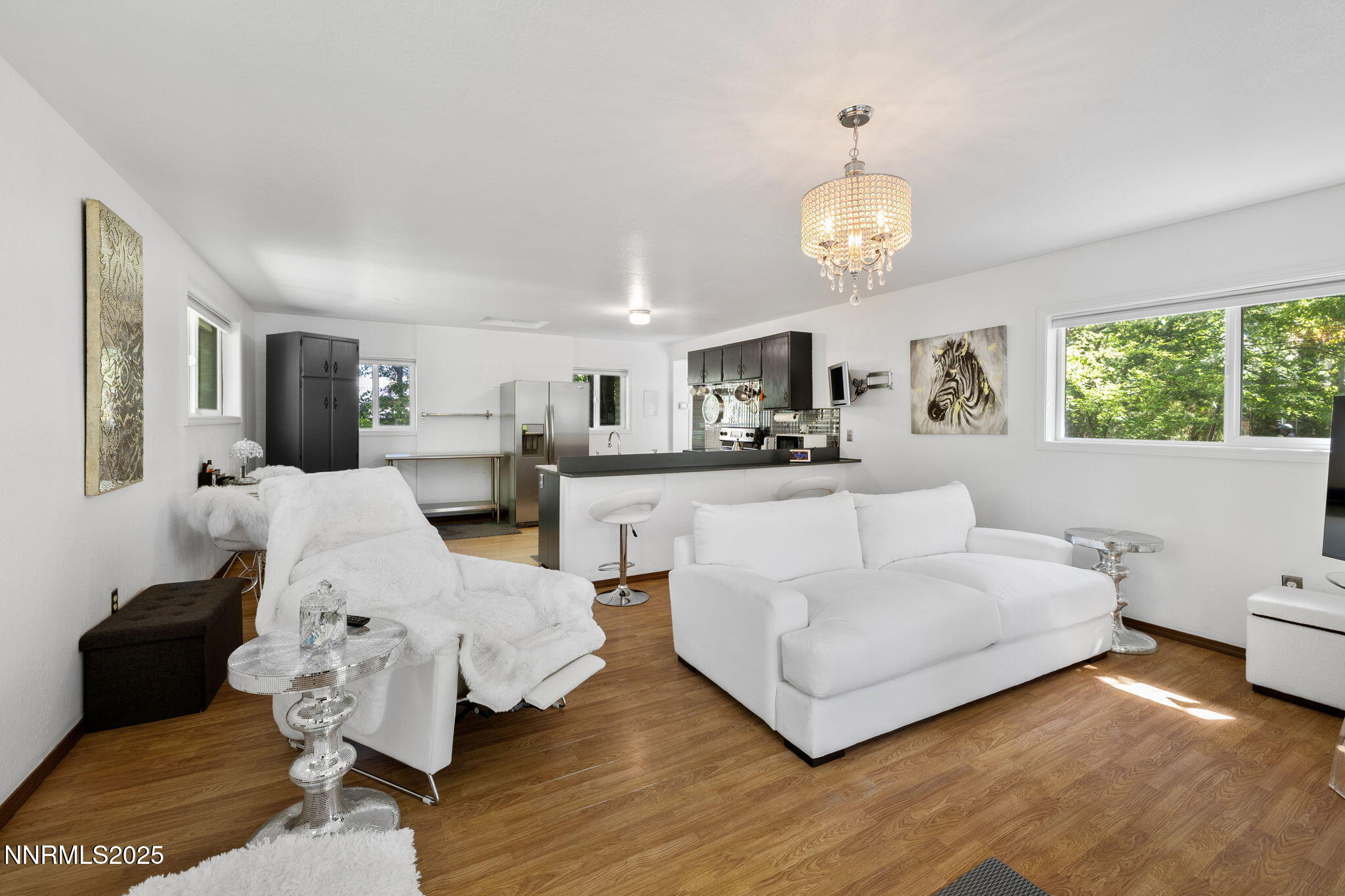 25-web-or-mls-1555 Marsh-4