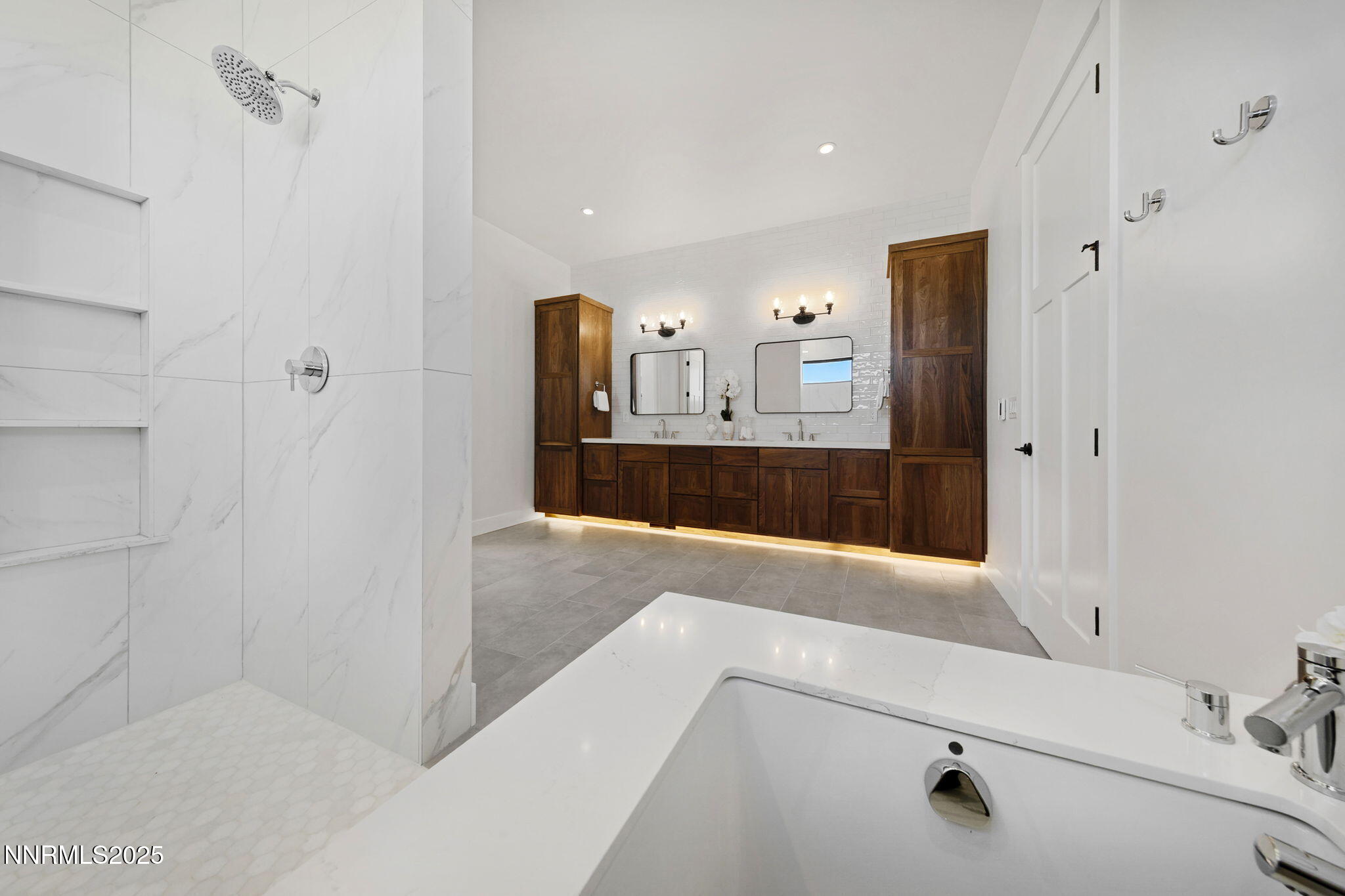 45-web-or-mls-2411 Blaze Ct-47