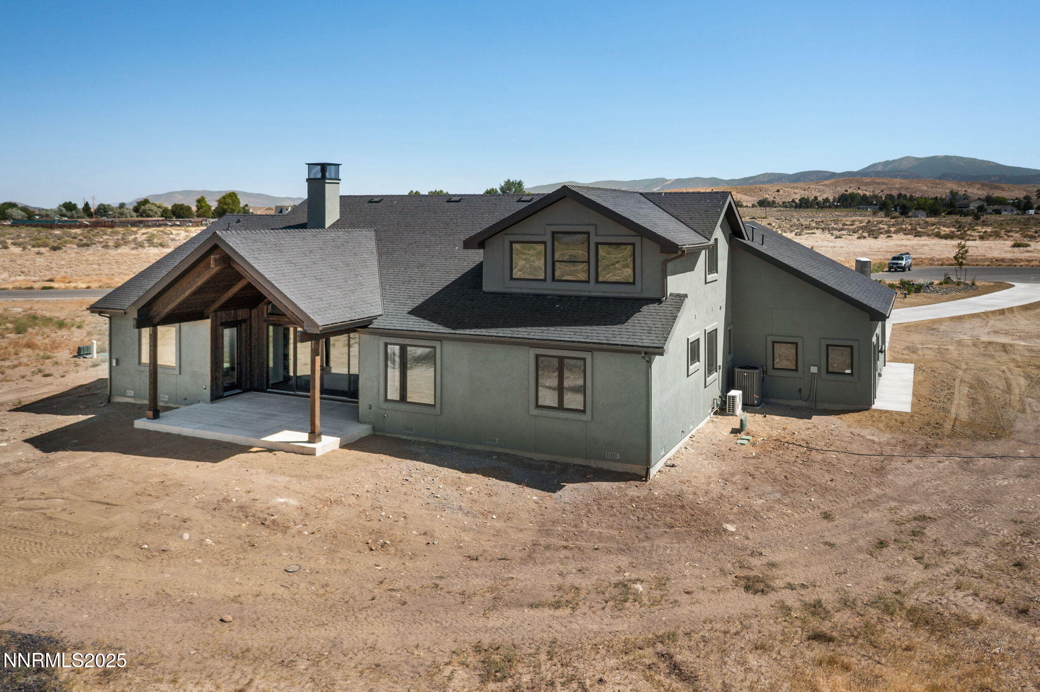 81-web-or-mls-2411 Blaze Ct-81