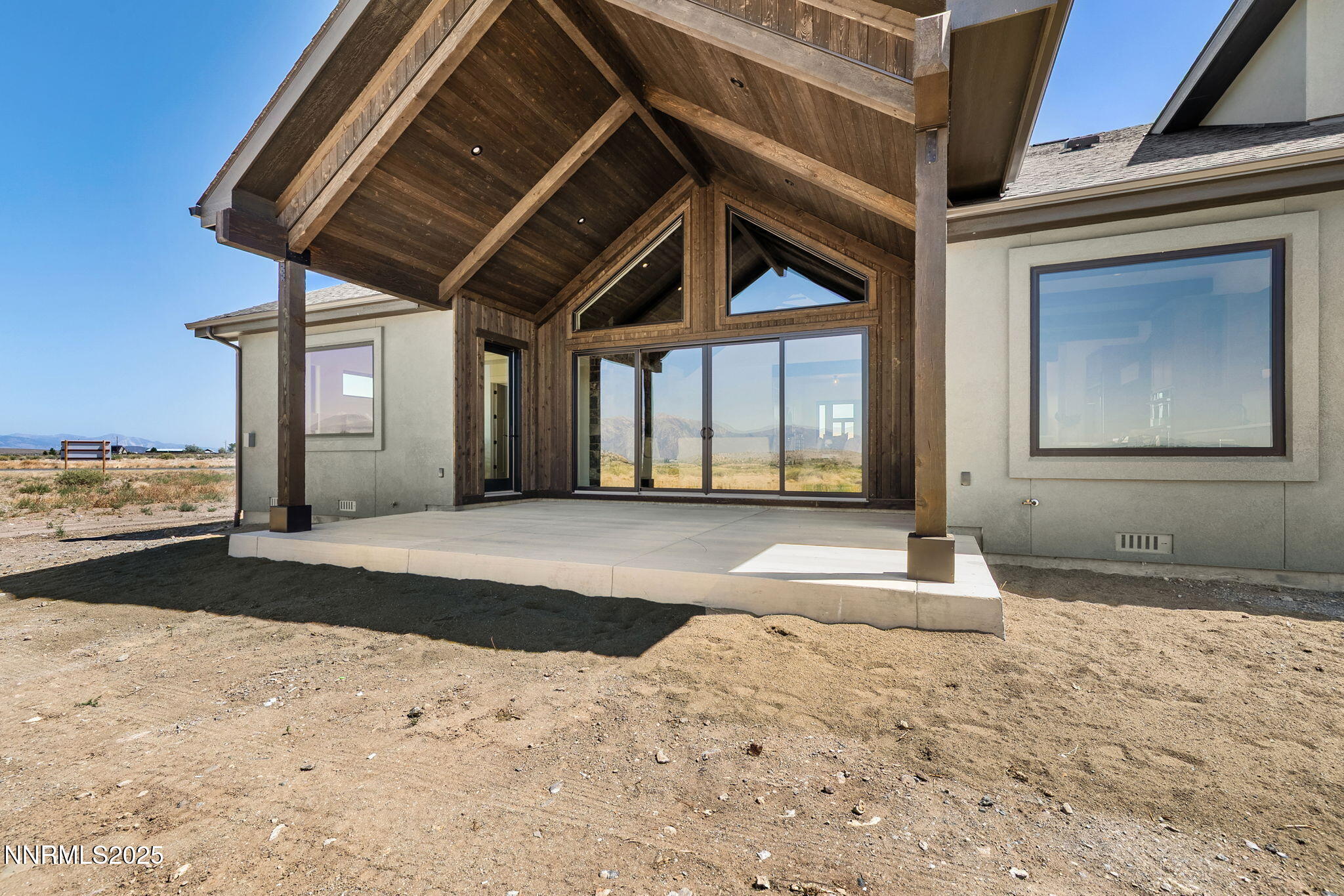 26-web-or-mls-2411 Blaze Ct-27