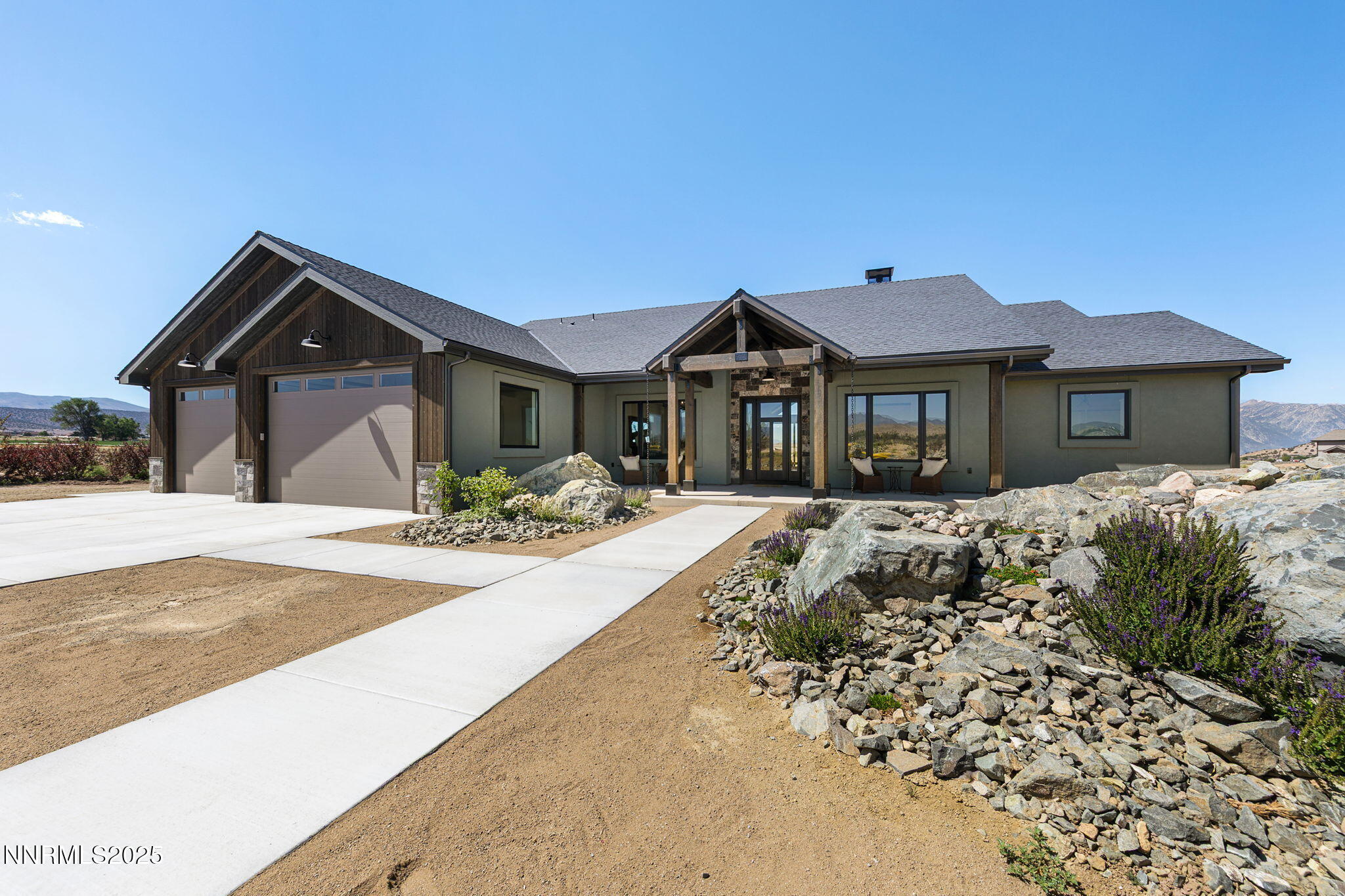 2411 Blaze Court