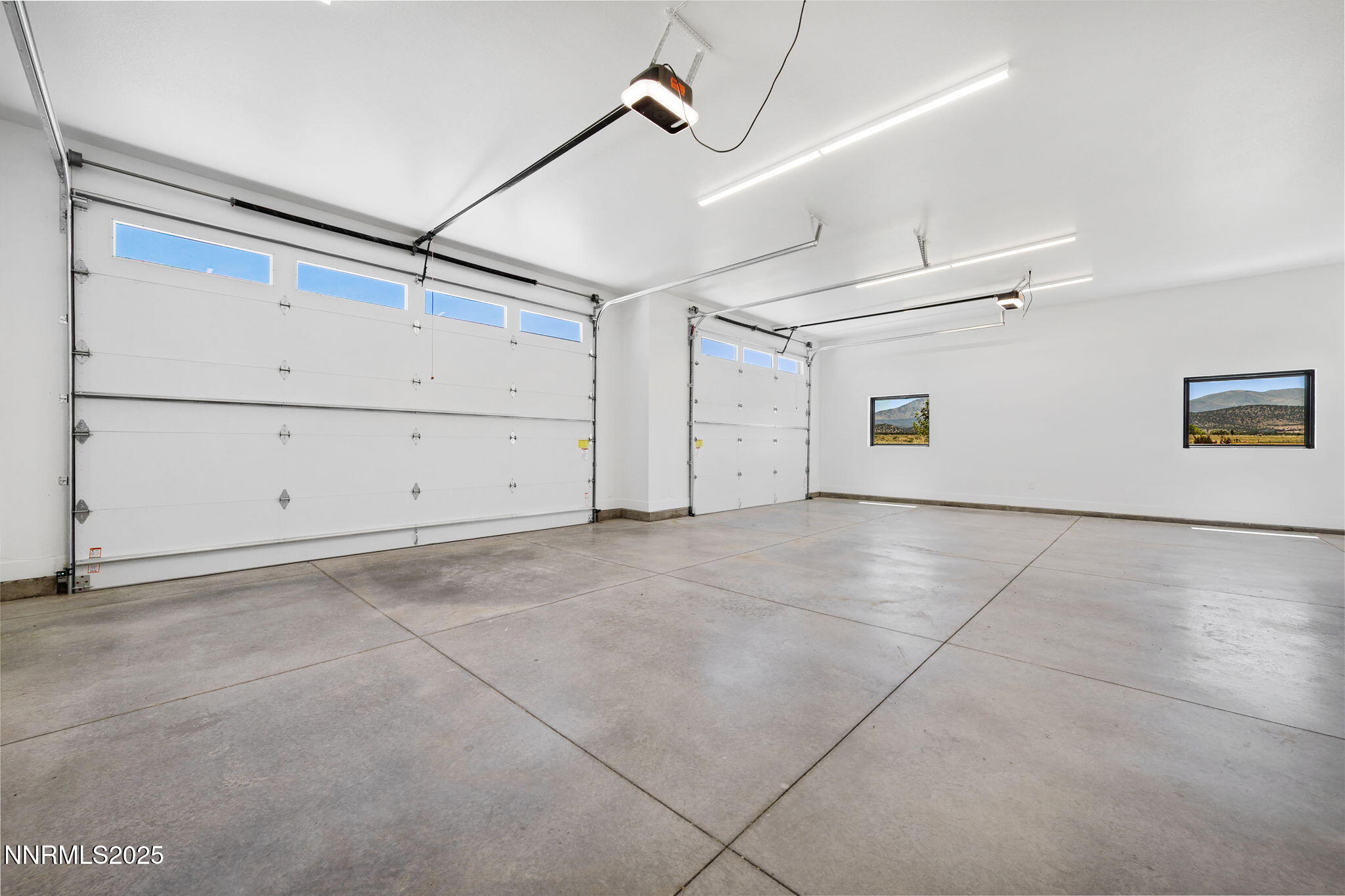 112-web-or-mls-2411 Blaze Ct-113