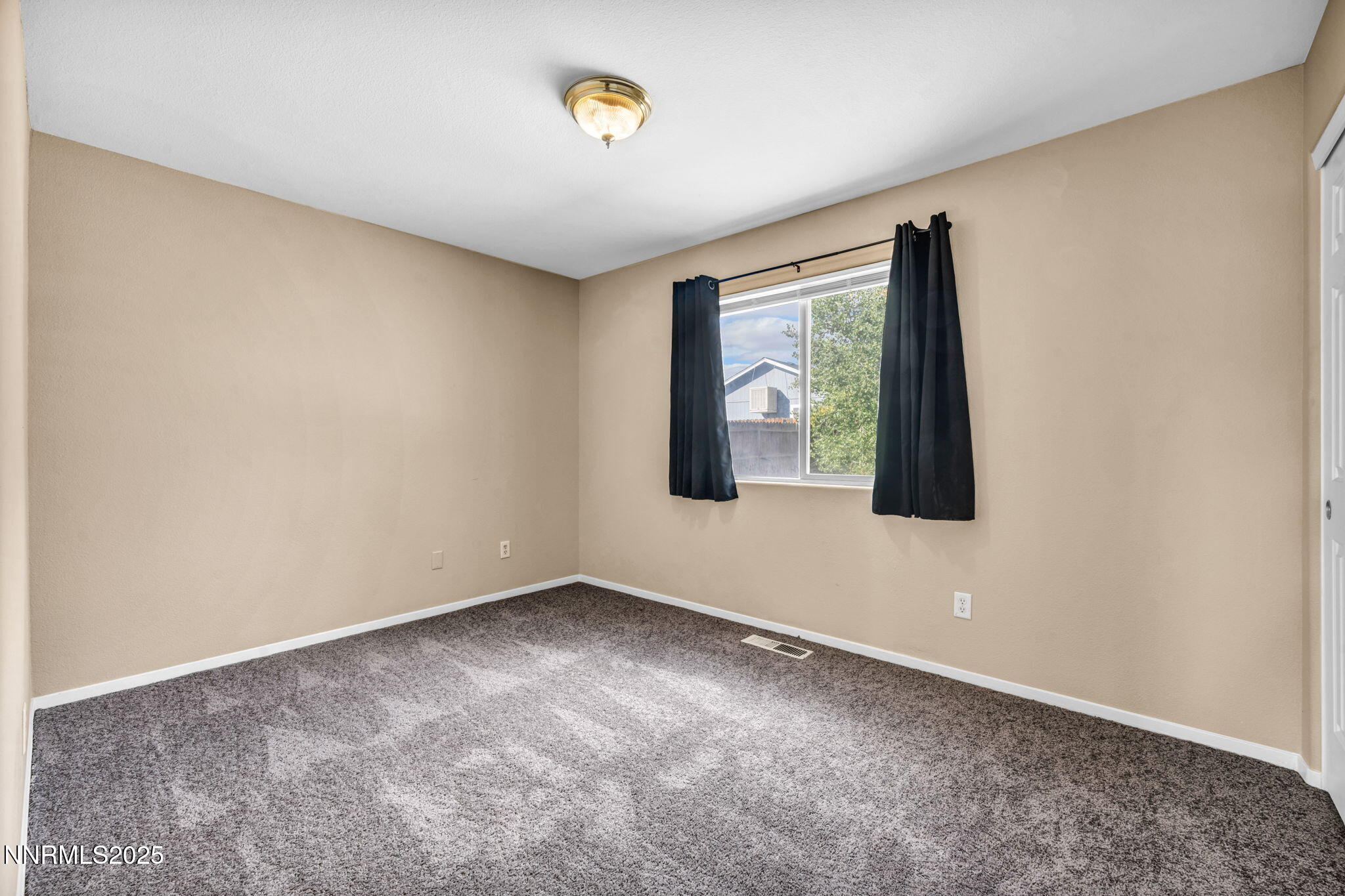 47-web-or-mls-103-michaelsen-dr