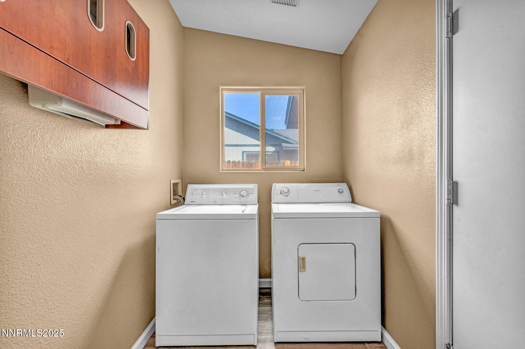 58-web-or-mls-103-michaelsen-dr