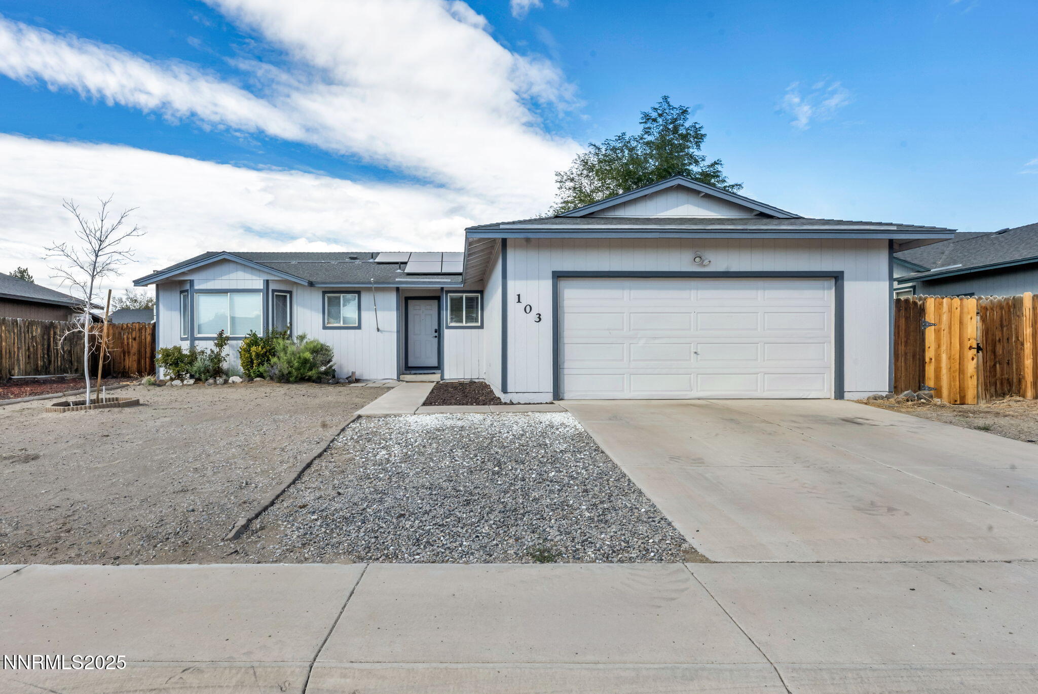 10-web-or-mls-103-michaelsen-dr