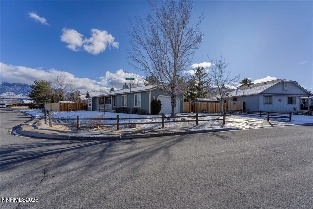 Photo of 301 Coral Way, Dayton, NV 89403 (MLS # 260000311)