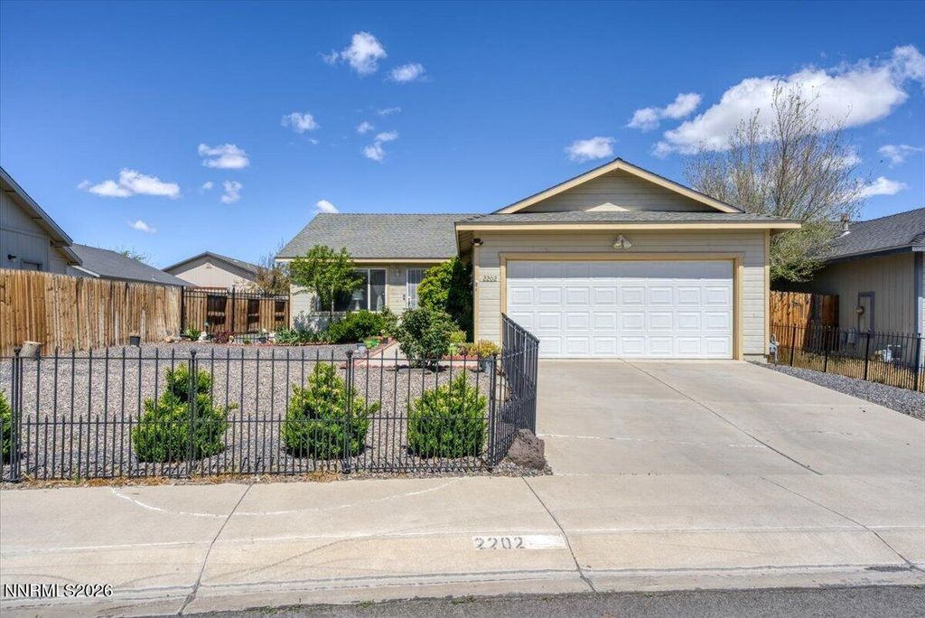 Photo of 2202 Ellice Way, Fernley, NV 89408 (MLS # 260004816)