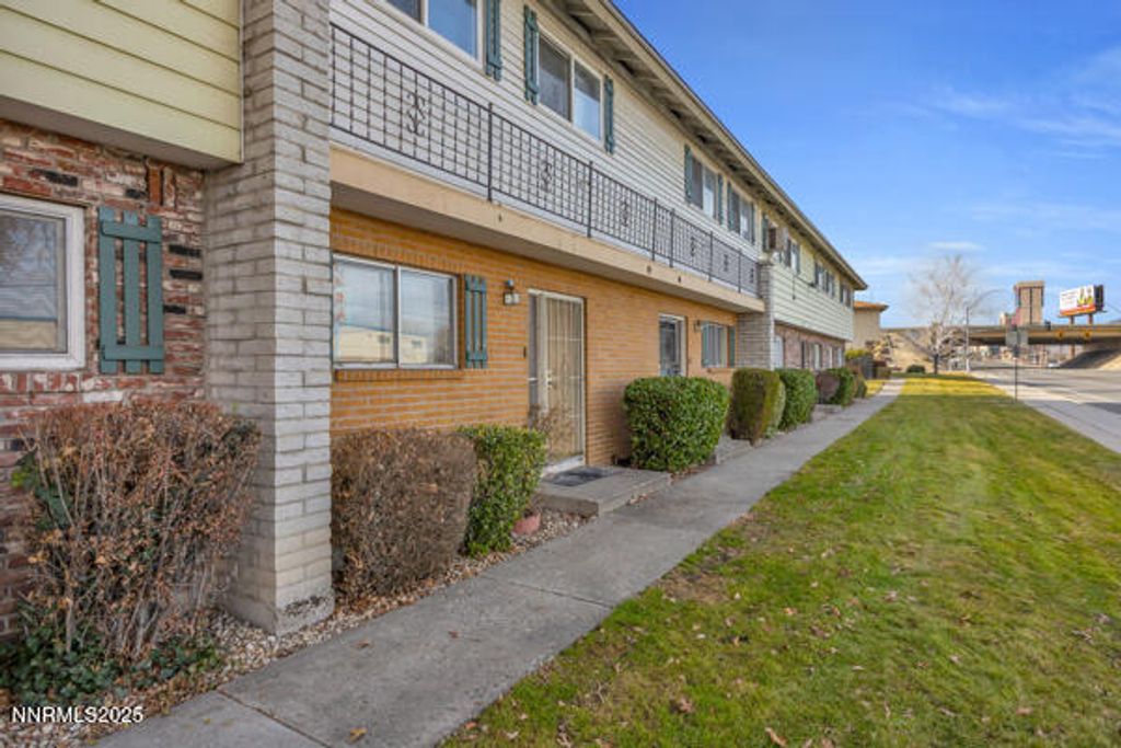 Photo of 284 Smithridge Park, Reno, NV 89502 (MLS # 250059225)