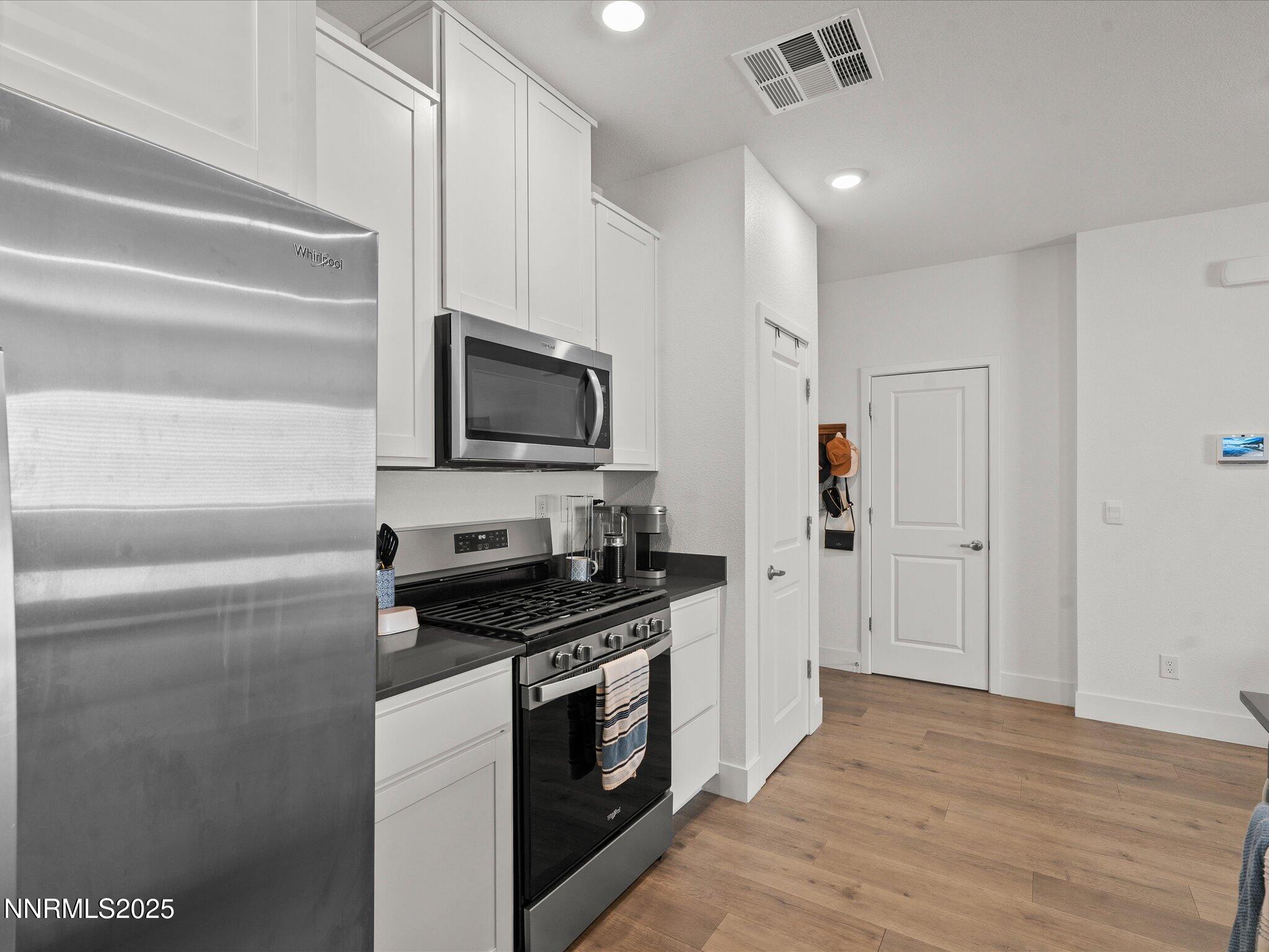 17-4232 Fawnridge Pl-NEW-116