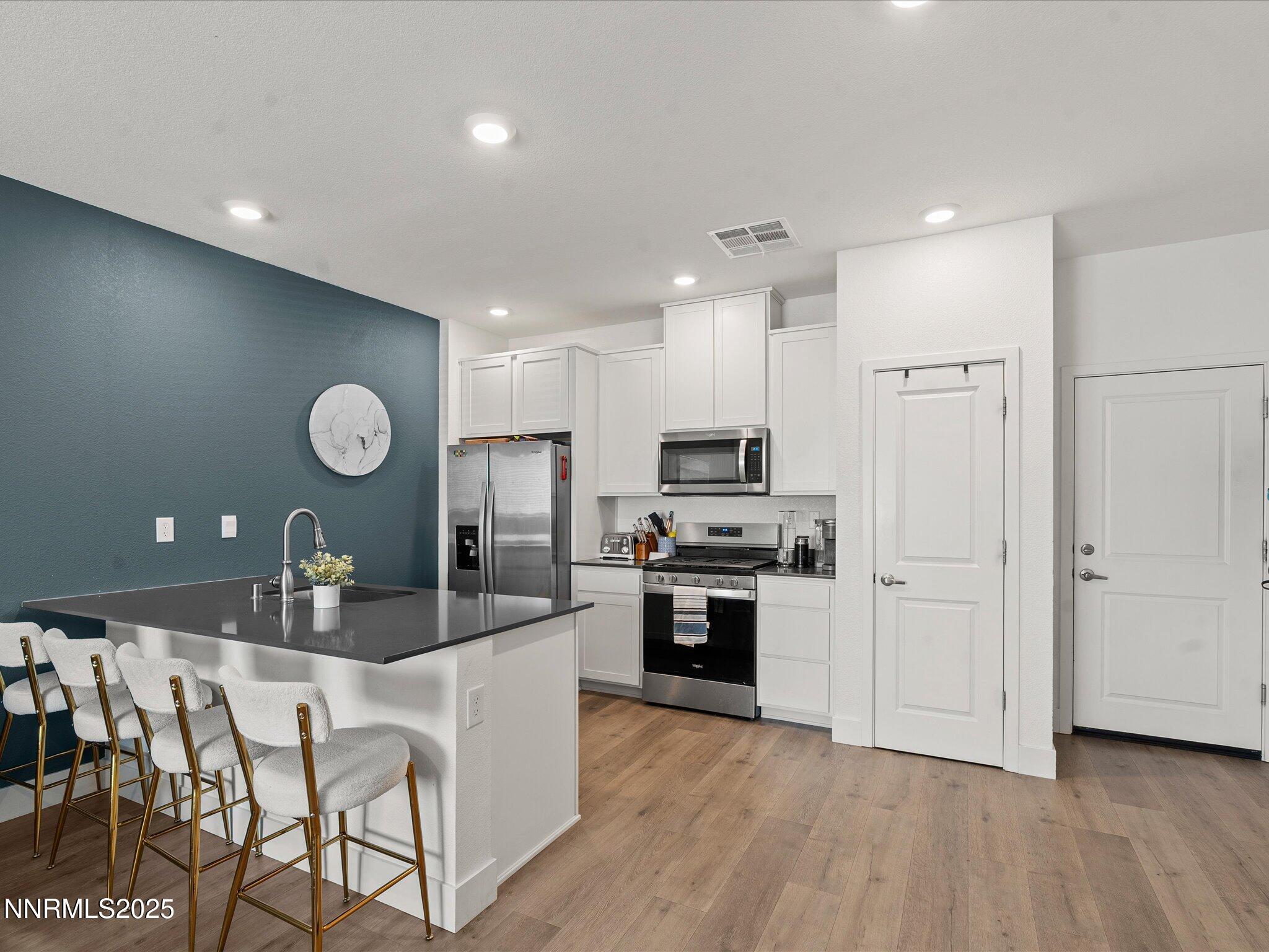 13-4232 Fawnridge Pl-NEW-112