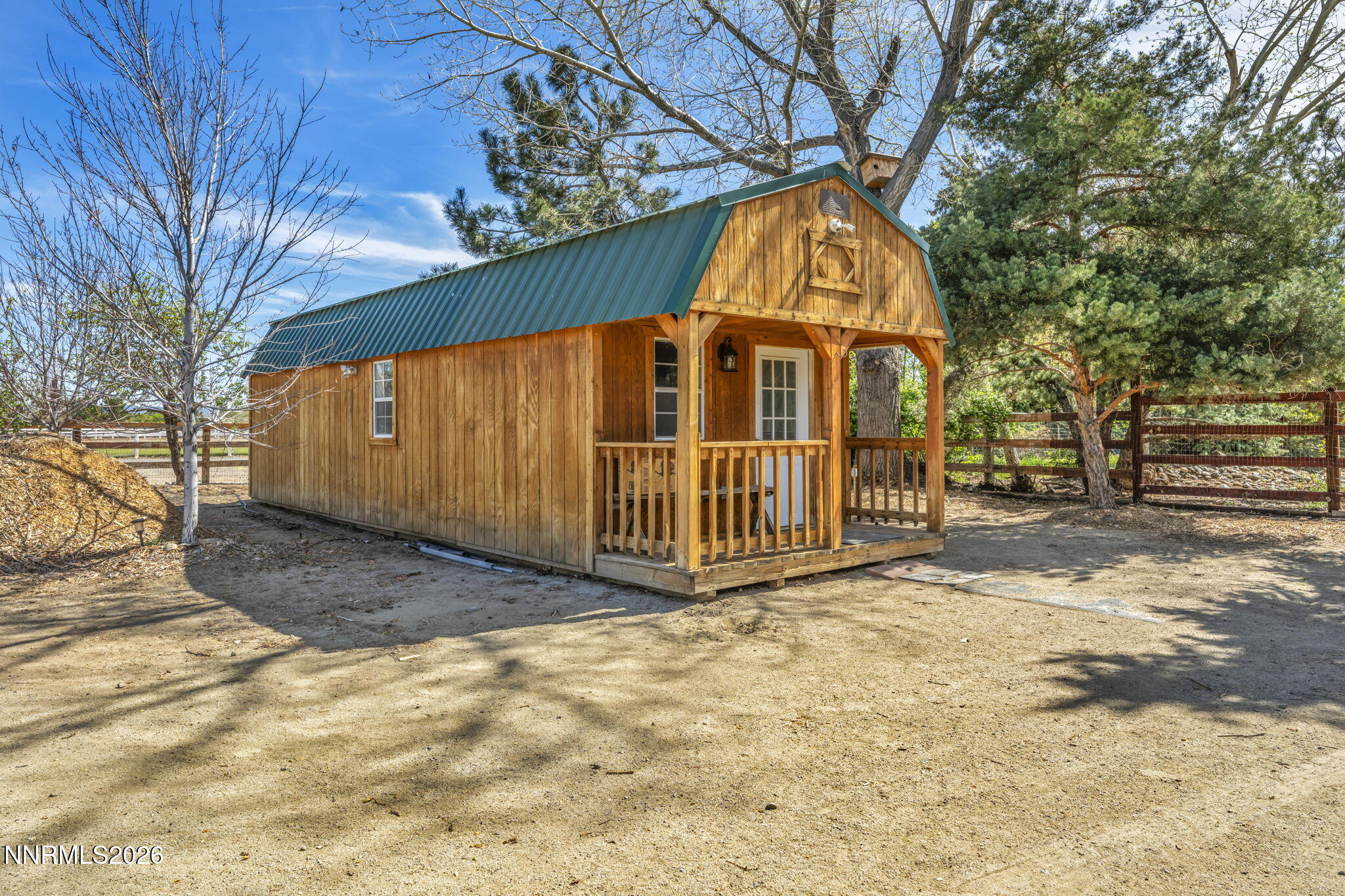 38-web-or-mls-1097-meadowlark-cir