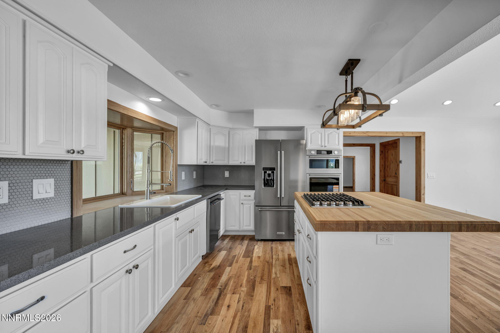 62-web-or-mls-1097-meadowlark-cir