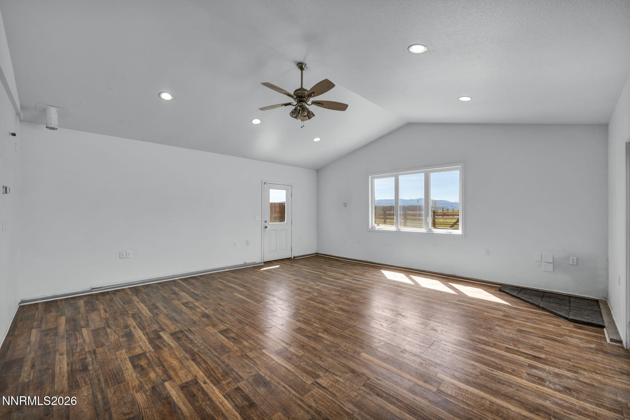 87-web-or-mls-1097-meadowlark-cir