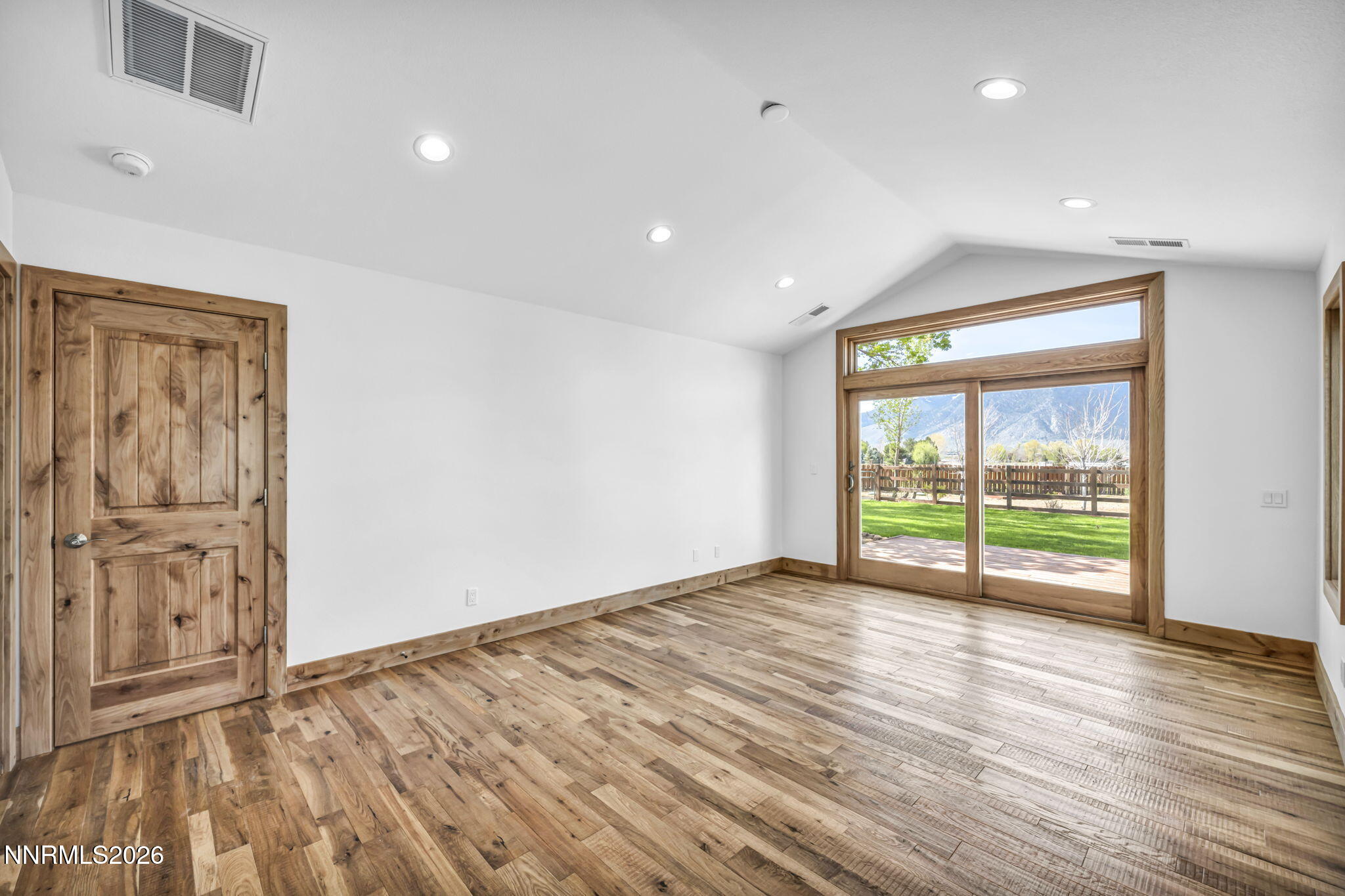 72-web-or-mls-1097-meadowlark-cir