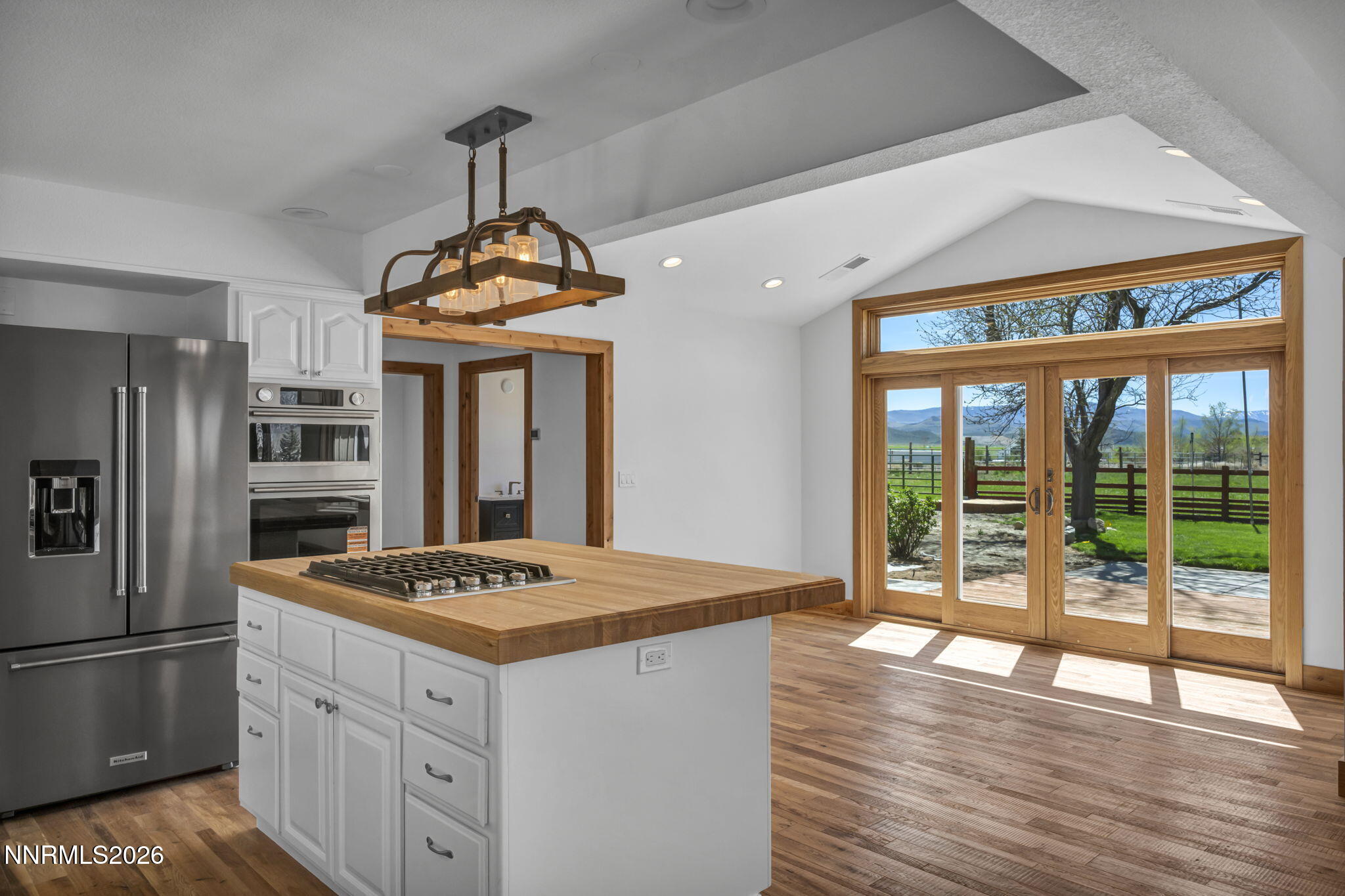 61-web-or-mls-1097-meadowlark-cir