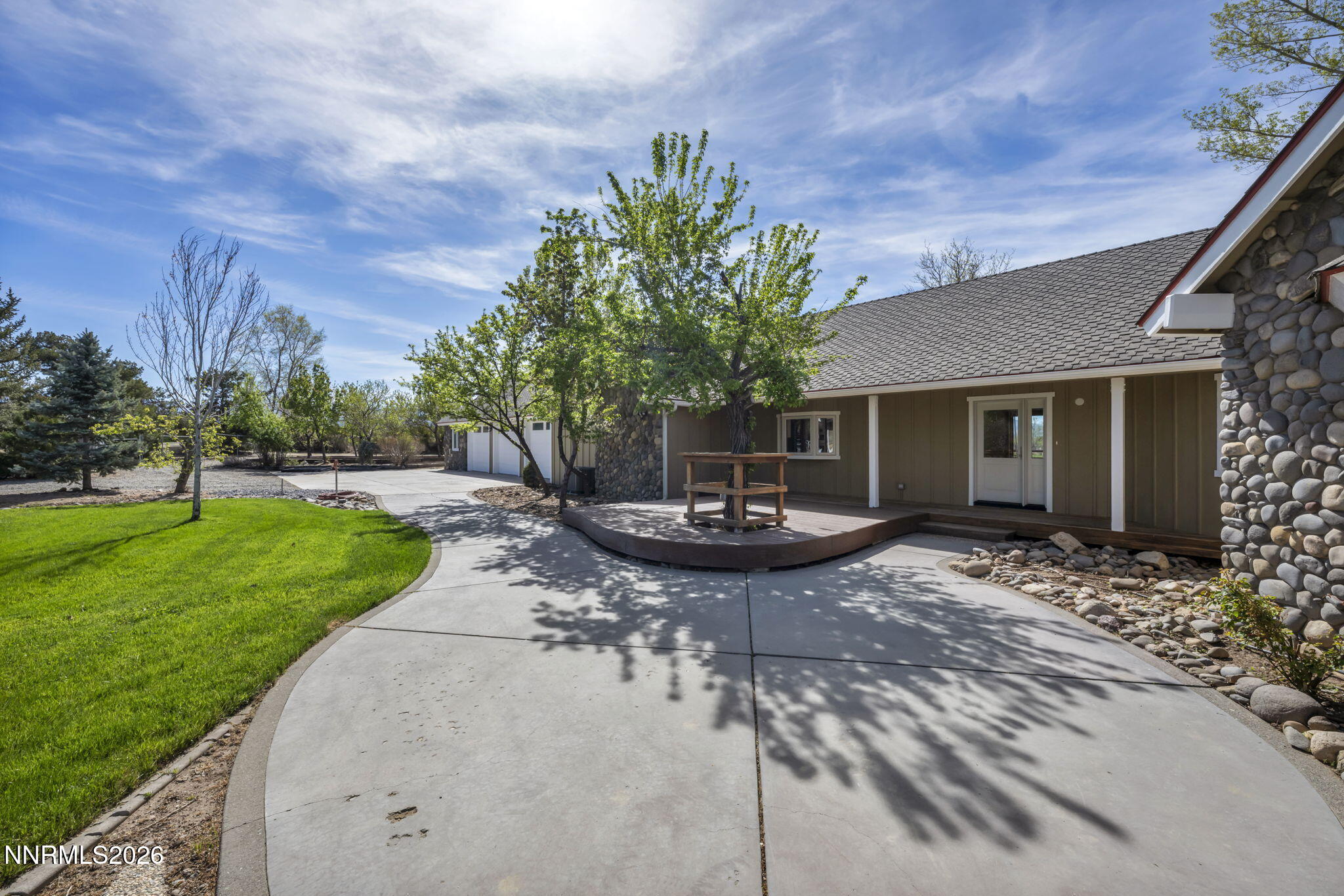 16-web-or-mls-1097-meadowlark-cir