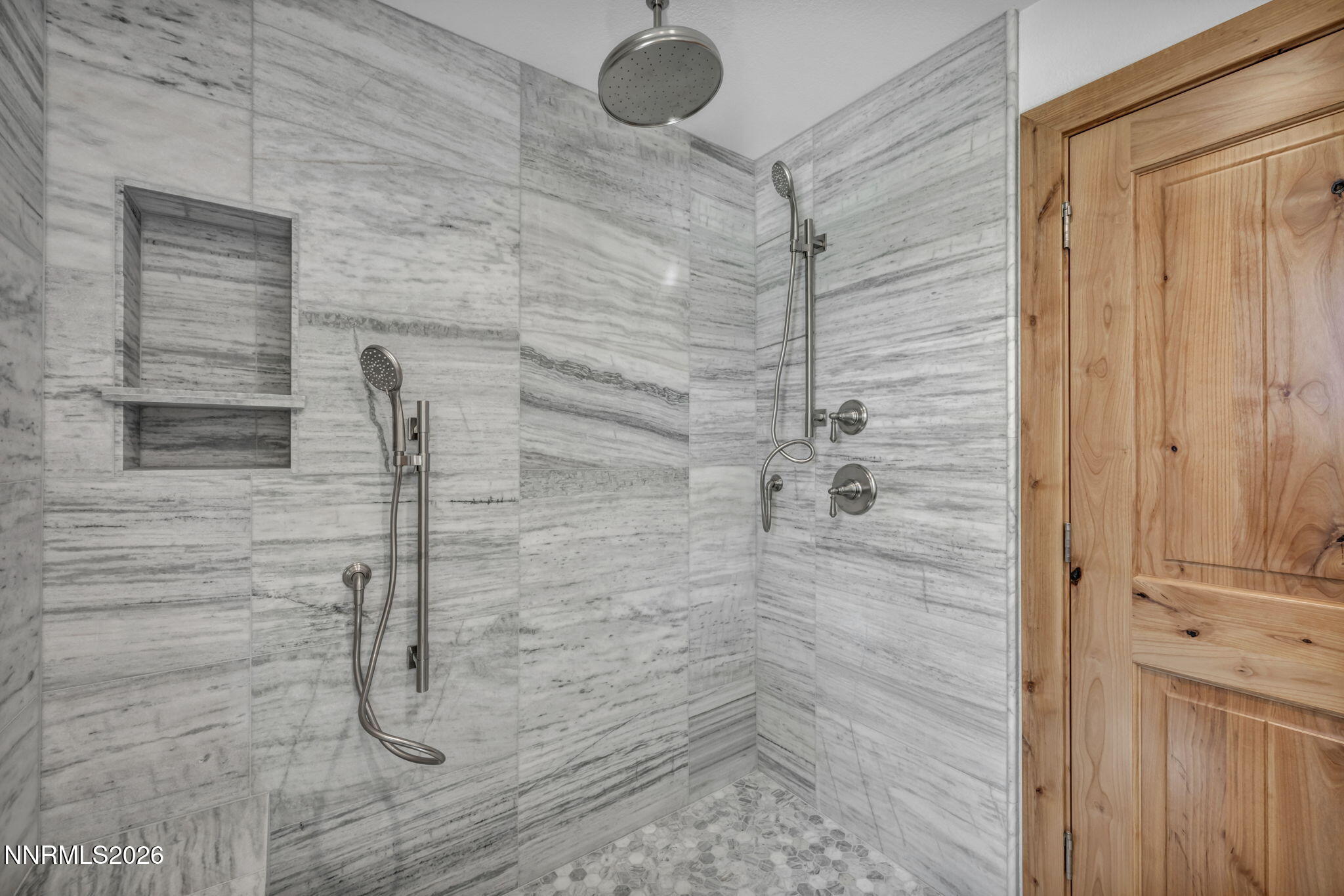 106-web-or-mls-1097-meadowlark-cir