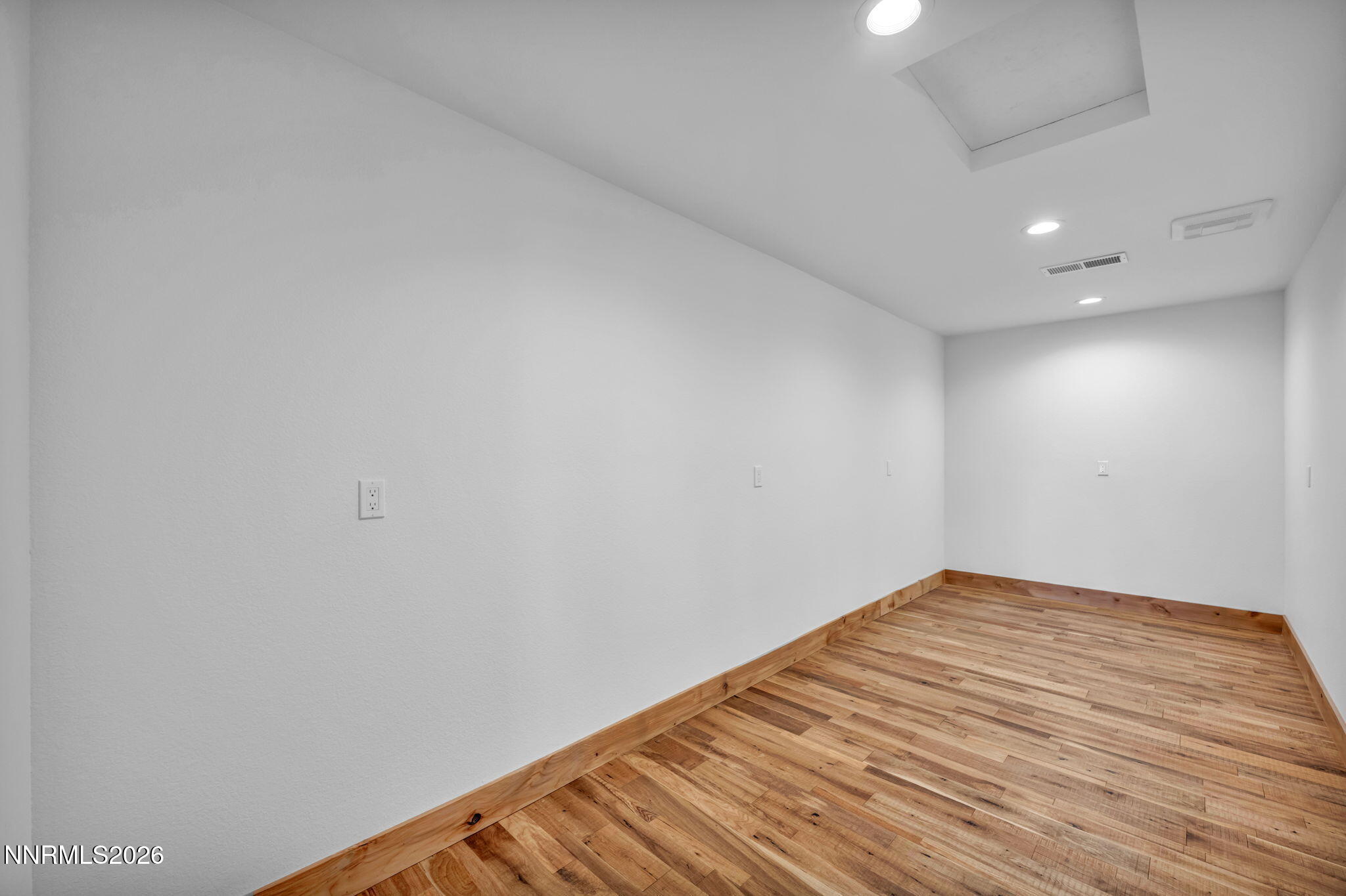85-web-or-mls-1097-meadowlark-cir