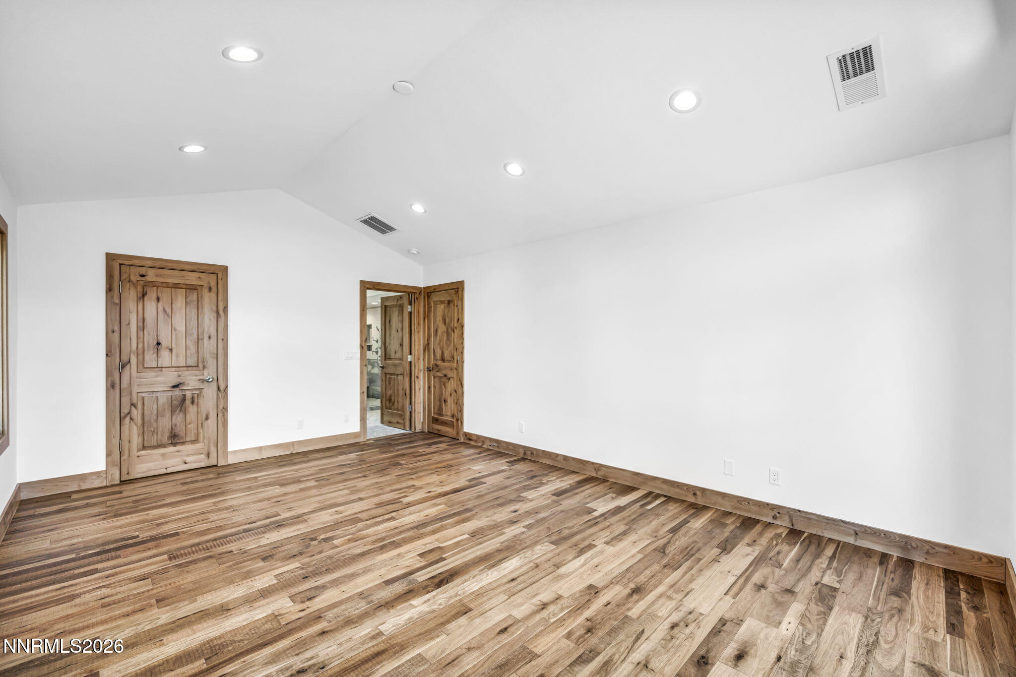 76-web-or-mls-1097-meadowlark-cir