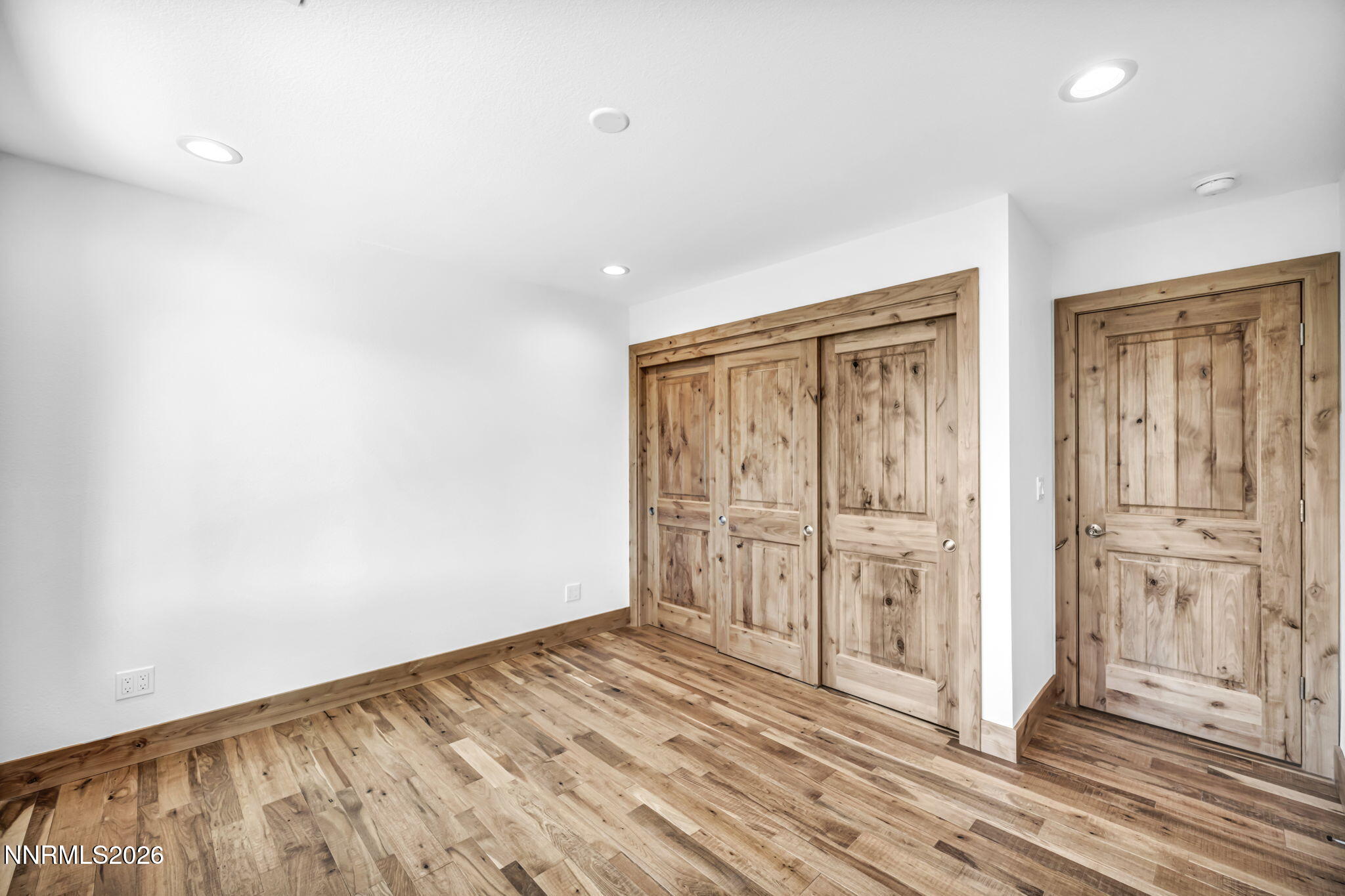 78-web-or-mls-1097-meadowlark-cir