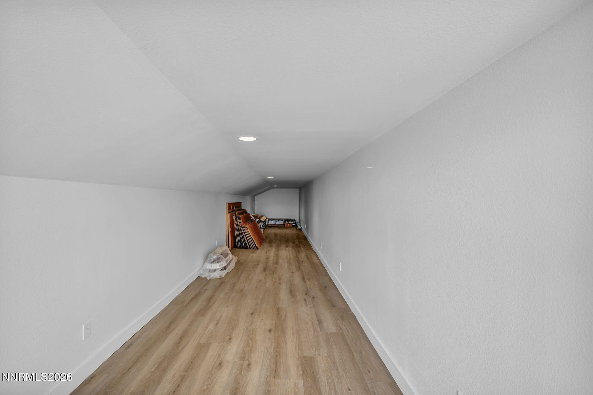95-web-or-mls-1097-meadowlark-cir