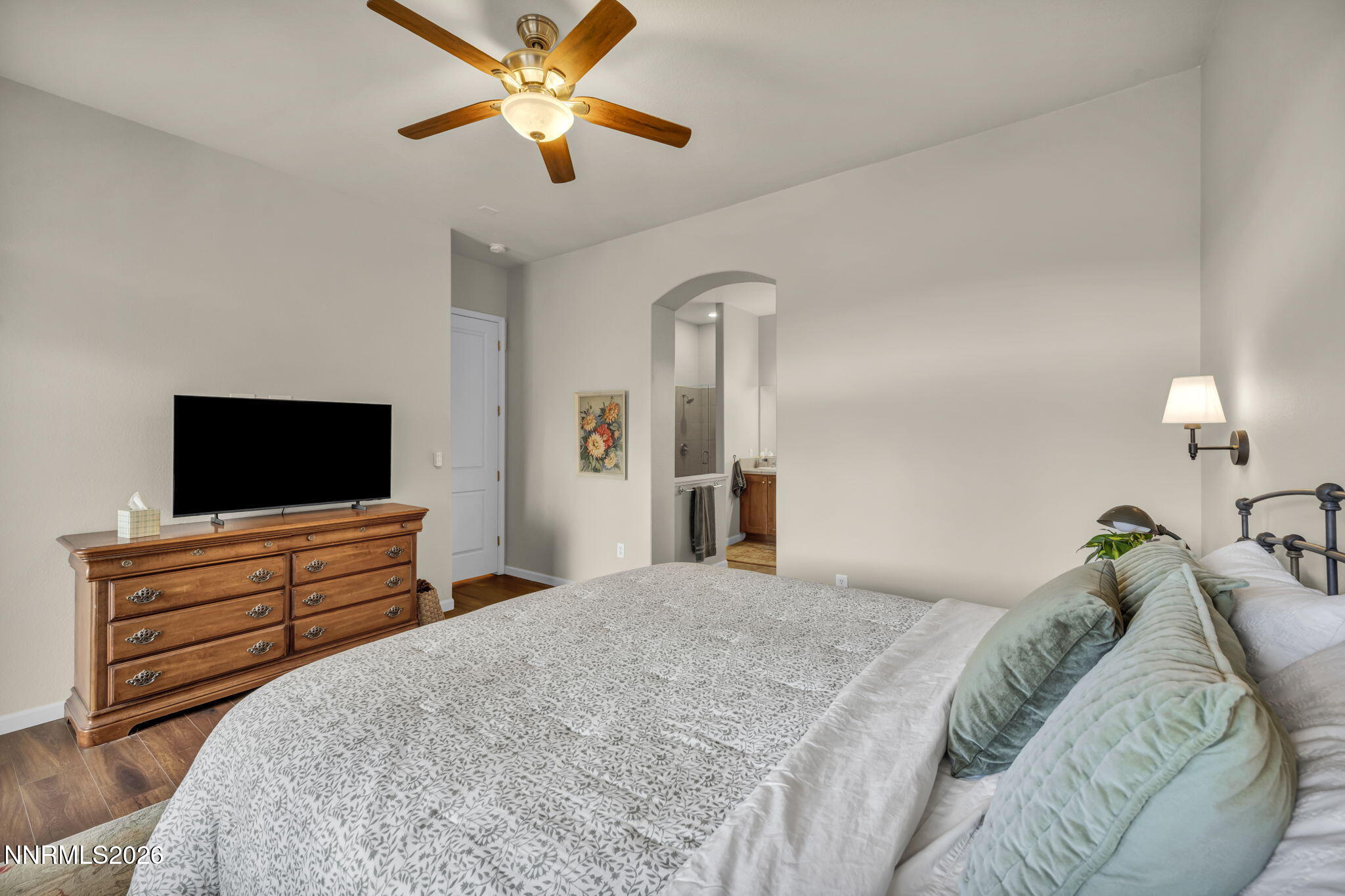 49-web-or-mls-9900-wilbur-may-pkwy-apt-2