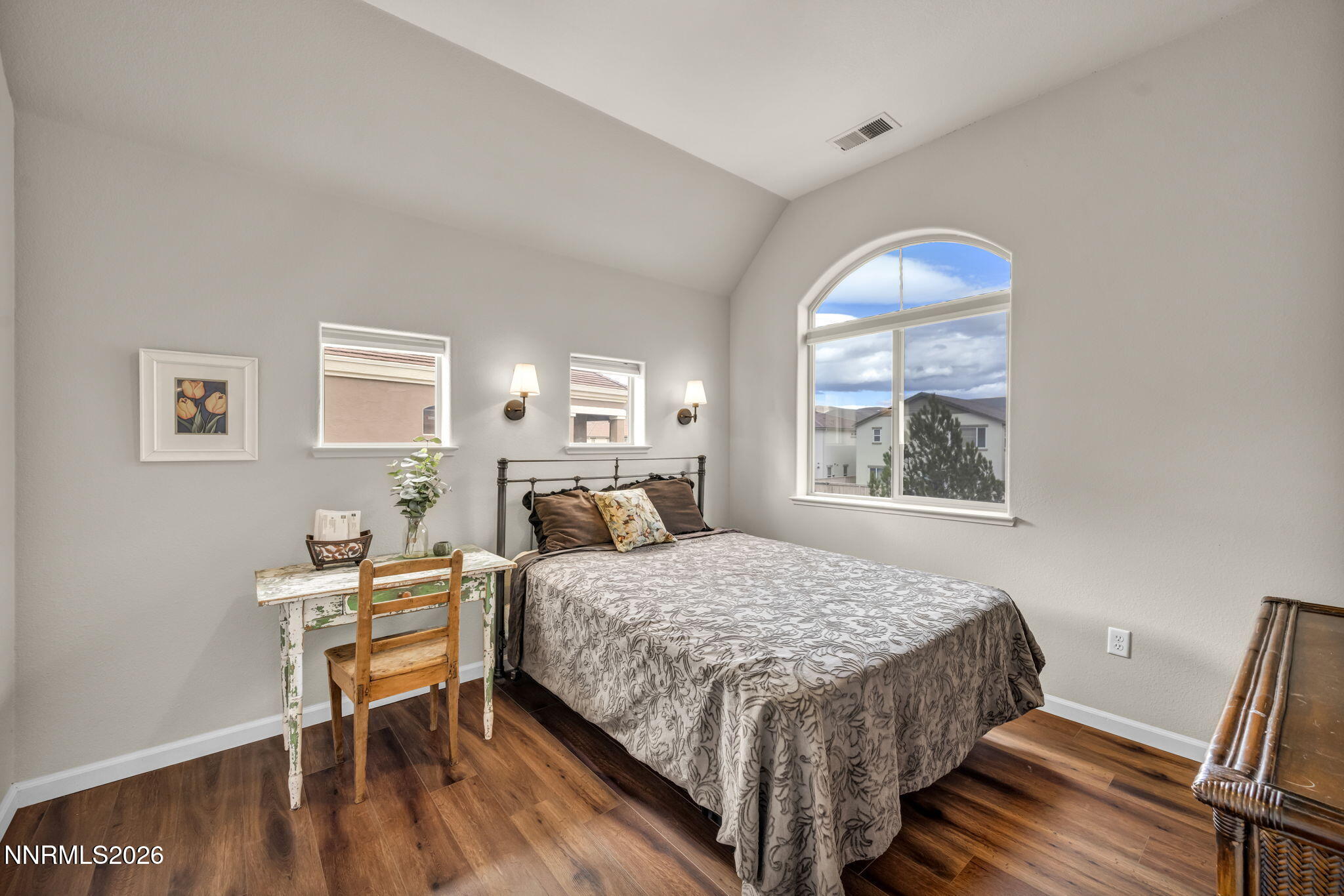 48-web-or-mls-9900-wilbur-may-pkwy-apt-2