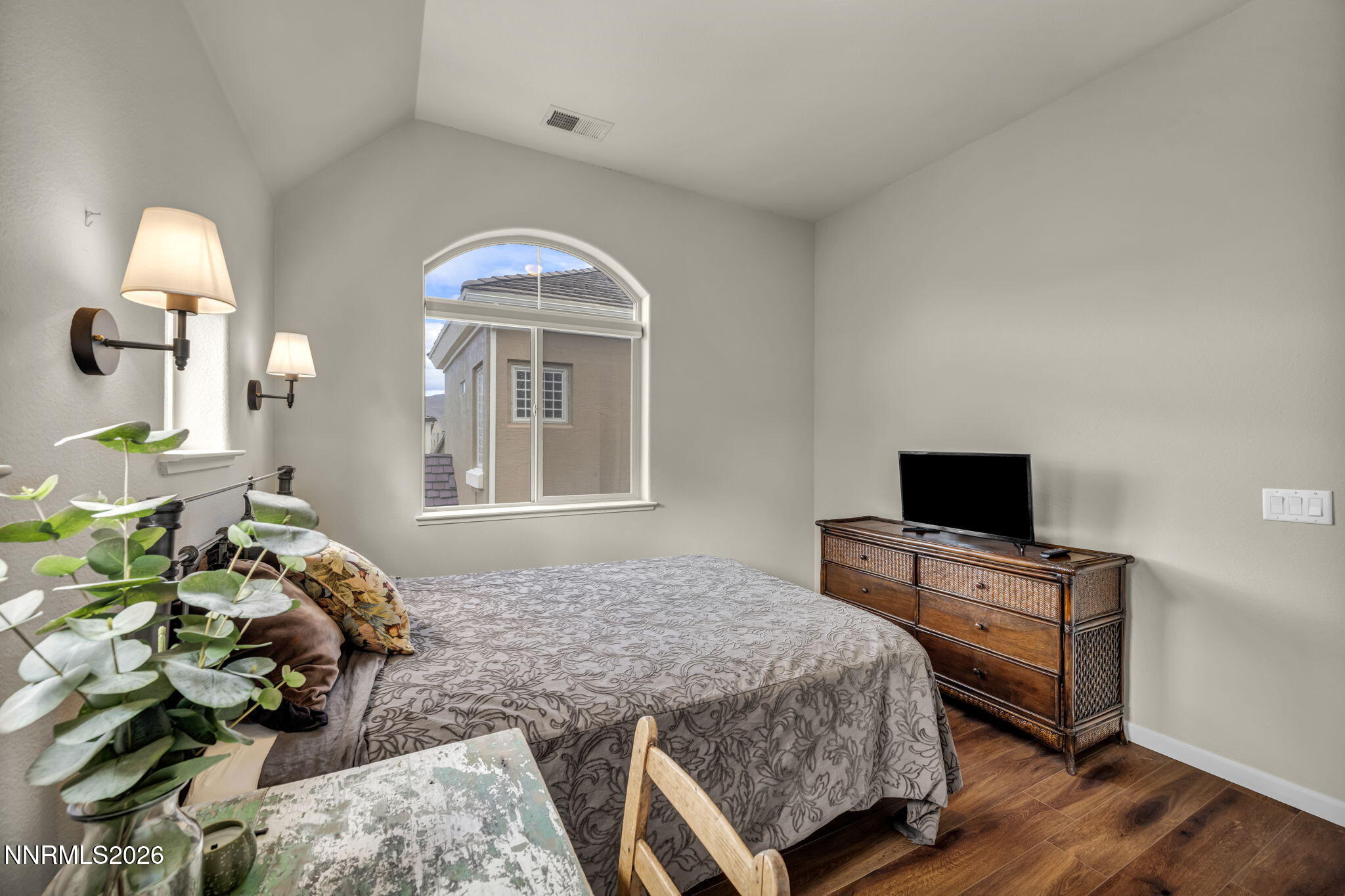 47-web-or-mls-9900-wilbur-may-pkwy-apt-2