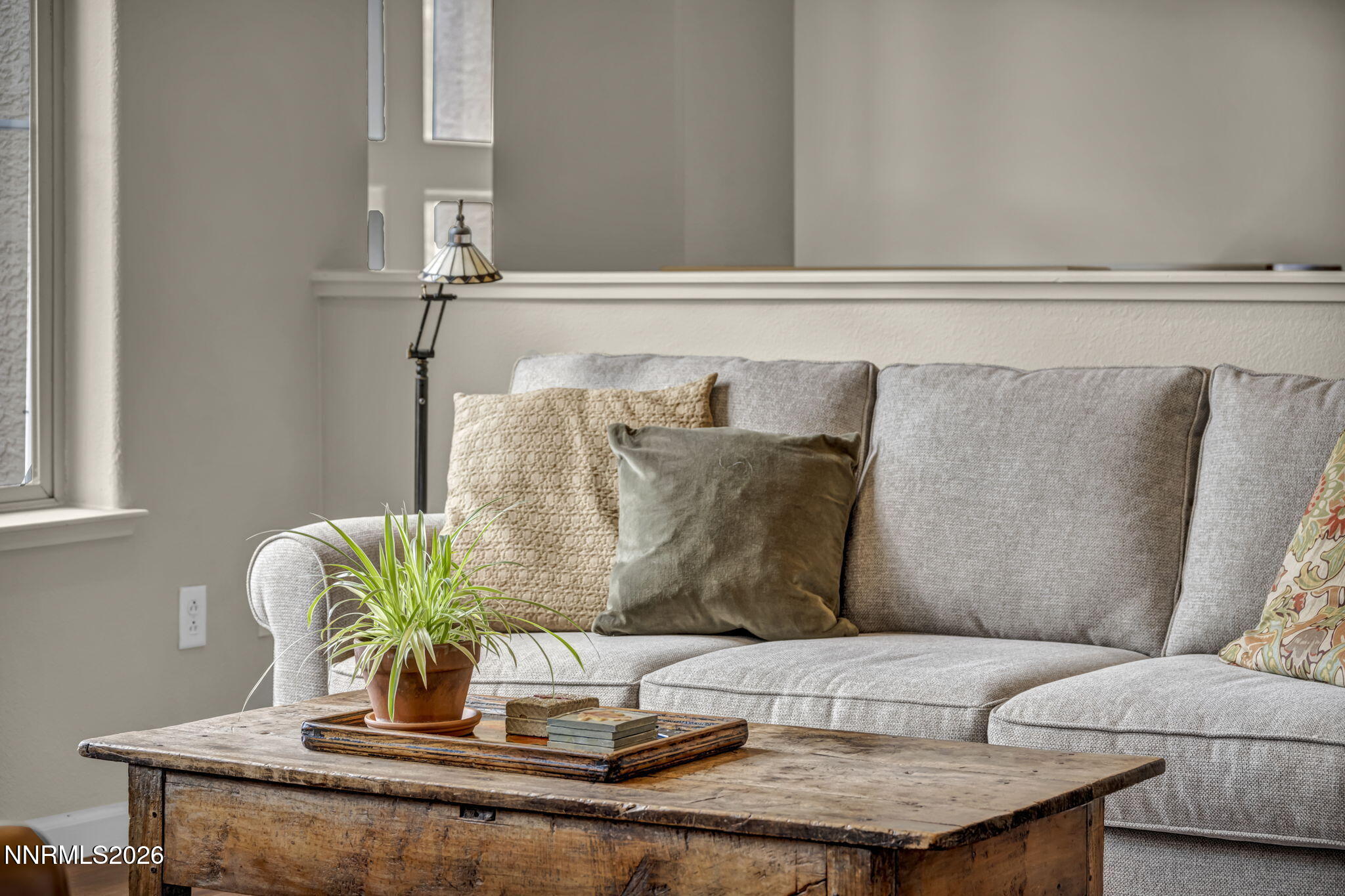 27-web-or-mls-9900-wilbur-may-pkwy-apt-2