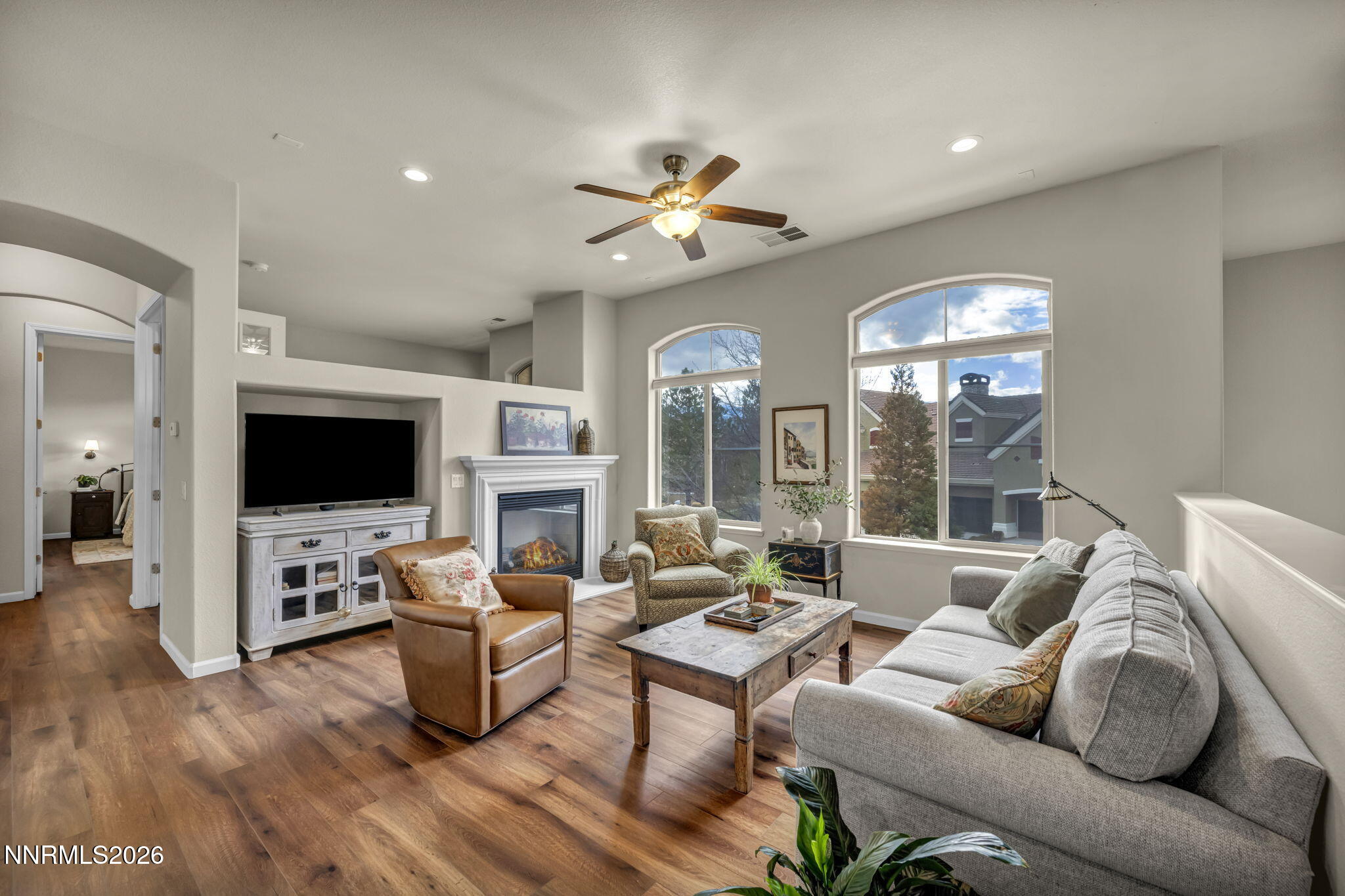 23-web-or-mls-9900-wilbur-may-pkwy-apt-2