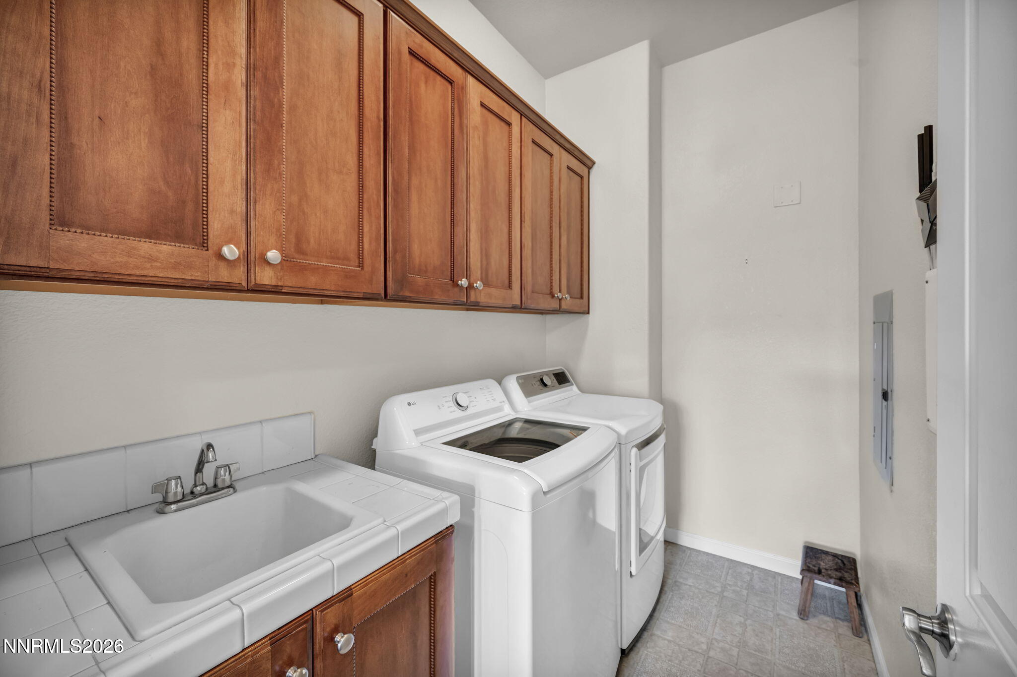 63-web-or-mls-9900-wilbur-may-pkwy-apt-2