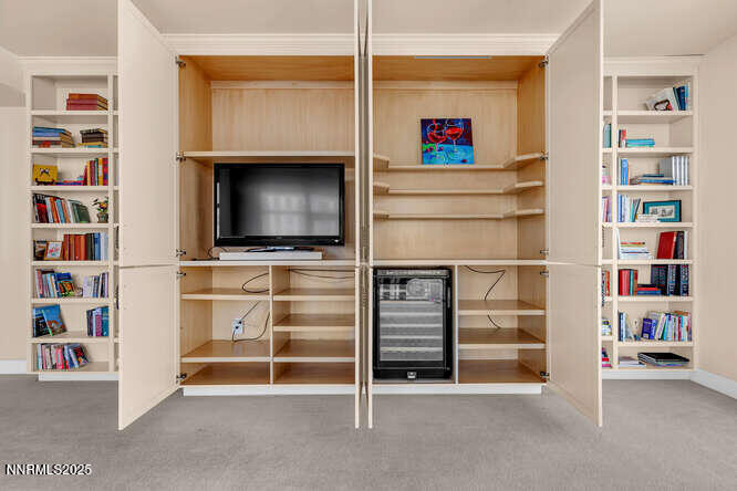 50 N Sierra St Unit STE 604-small-015-04