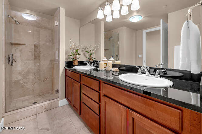 50 N Sierra St Unit STE 604-small-034-00