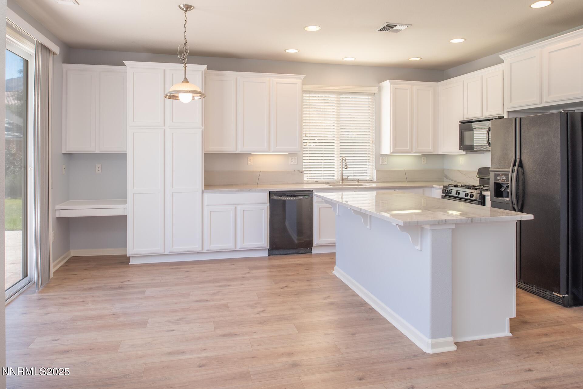 10630BirchPointCtHIGHRES14