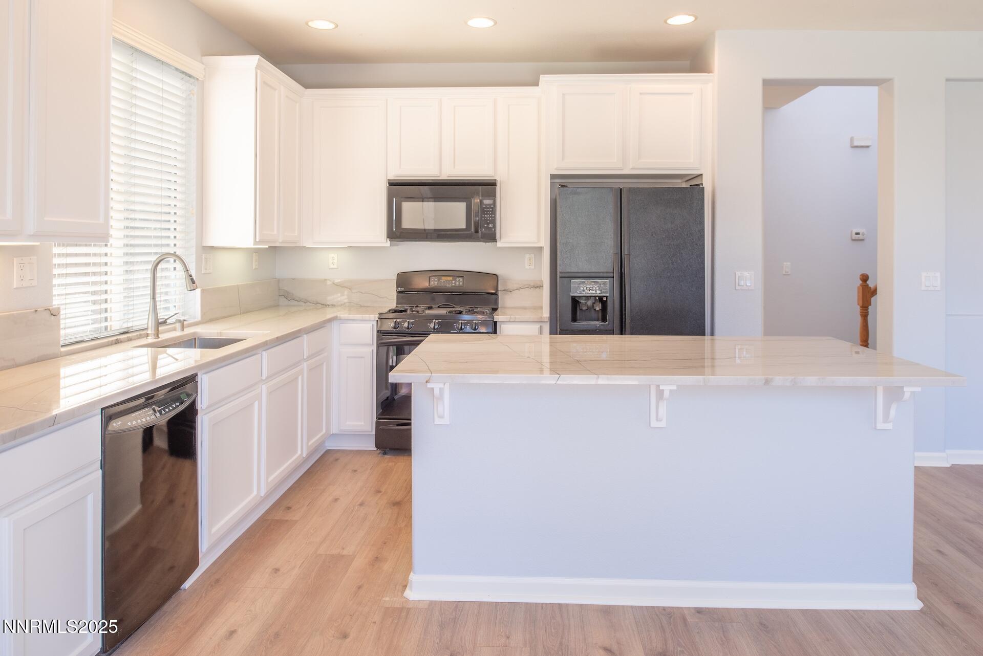 10630BirchPointCtHIGHRES15