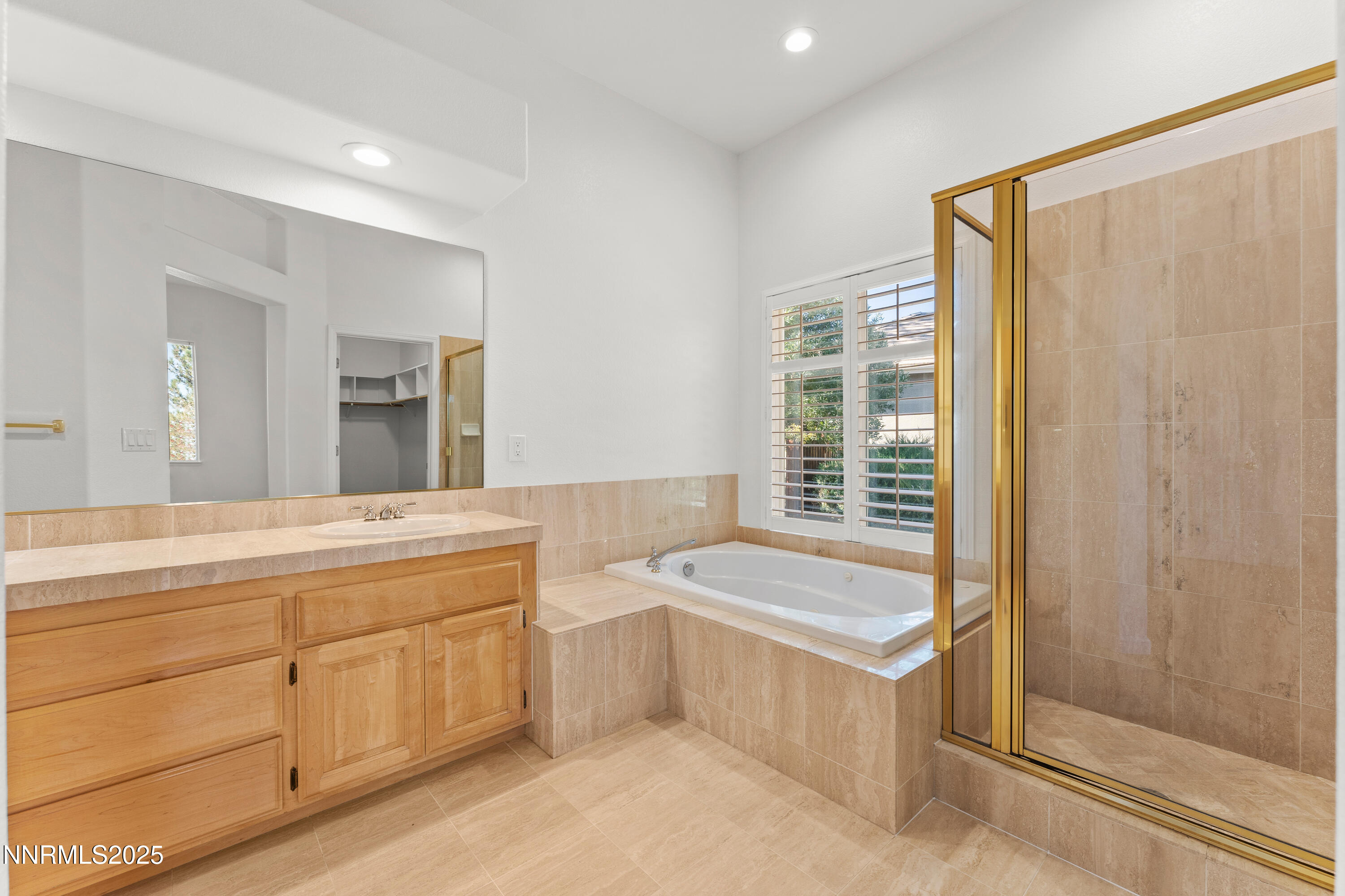 24-4991 W Albuquerque Road Reno NV 89511