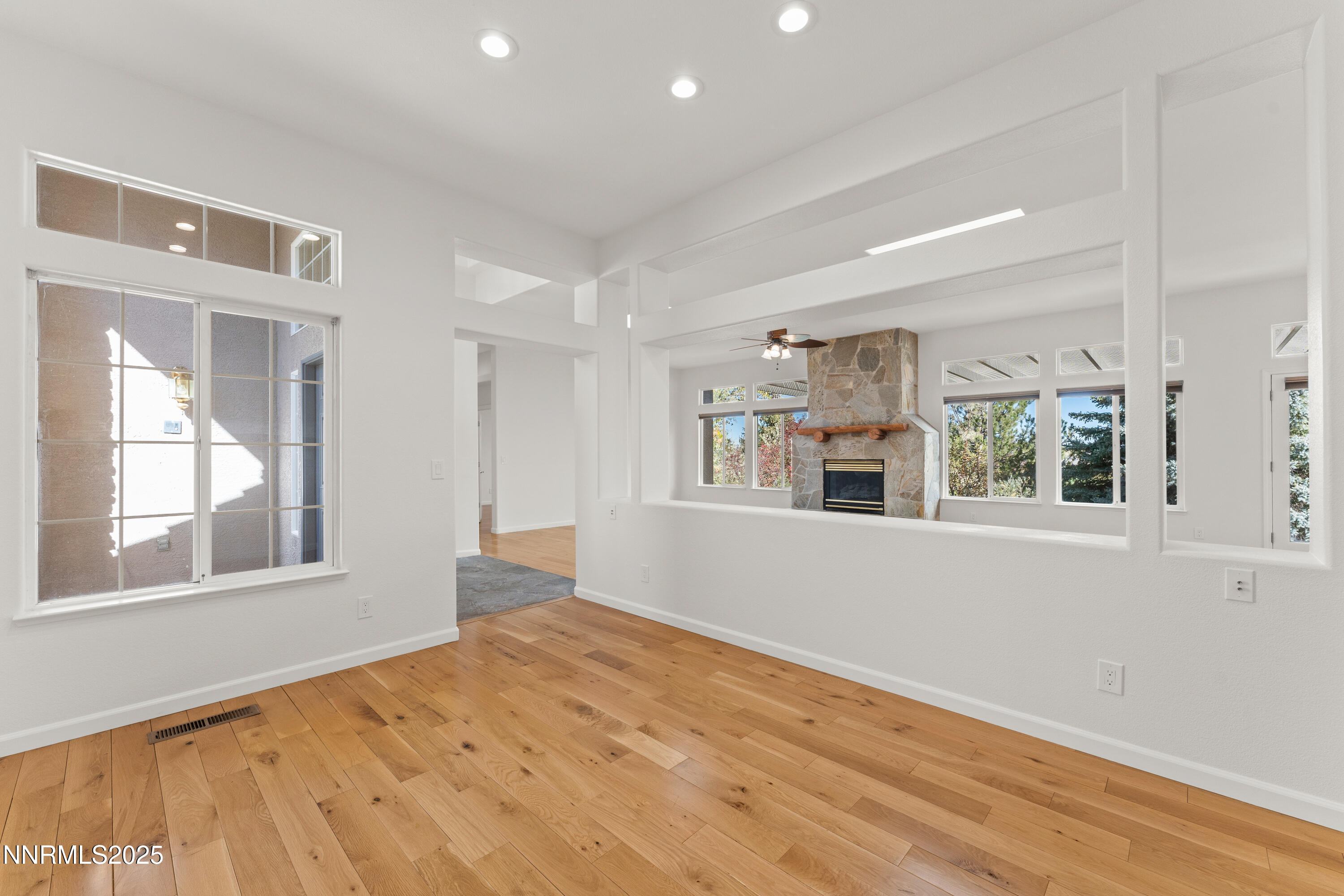 17-4991 W Albuquerque Road Reno NV 89511