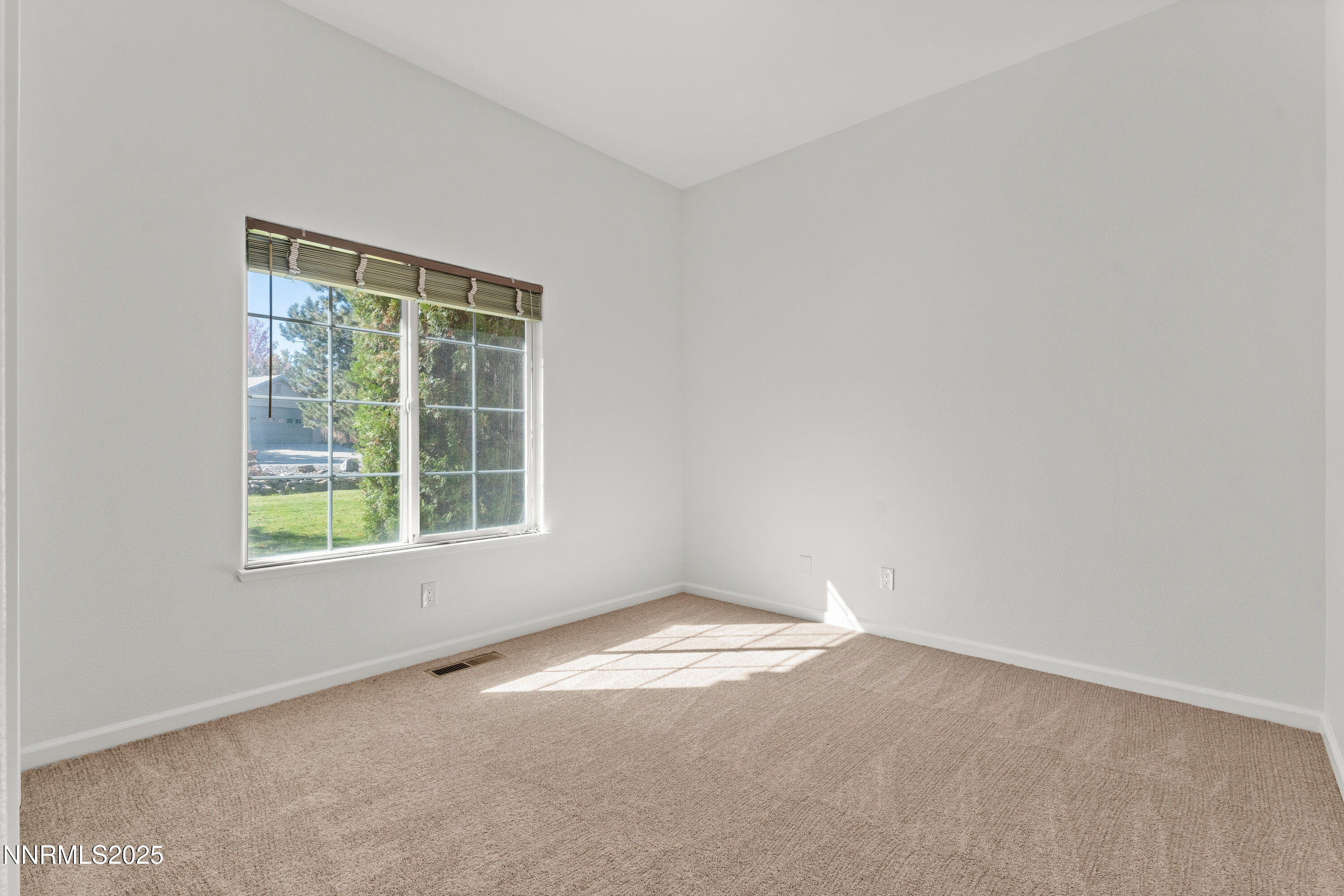 28-4991 W Albuquerque Road Reno NV 89511