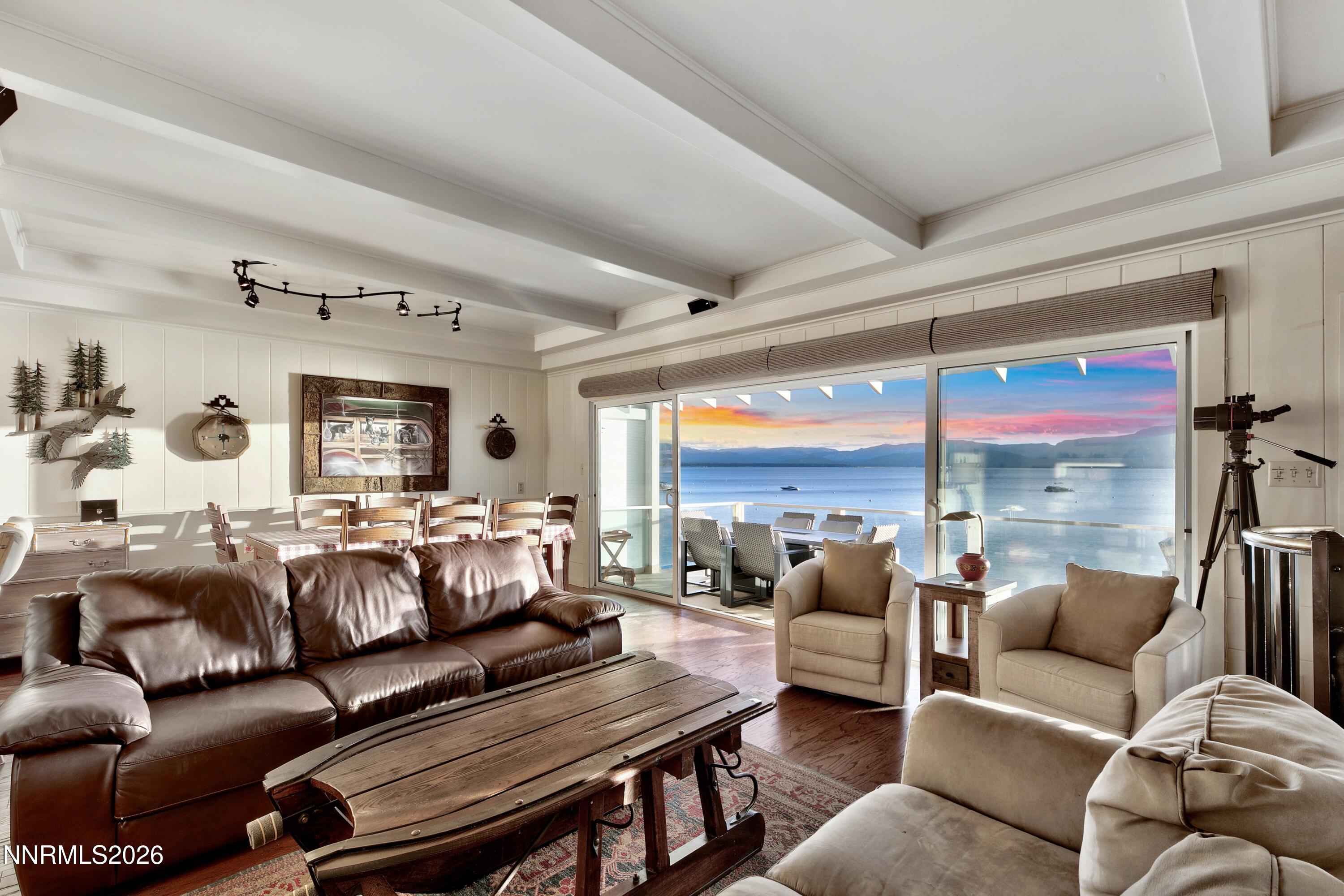 628 Lake Shore Boulevard