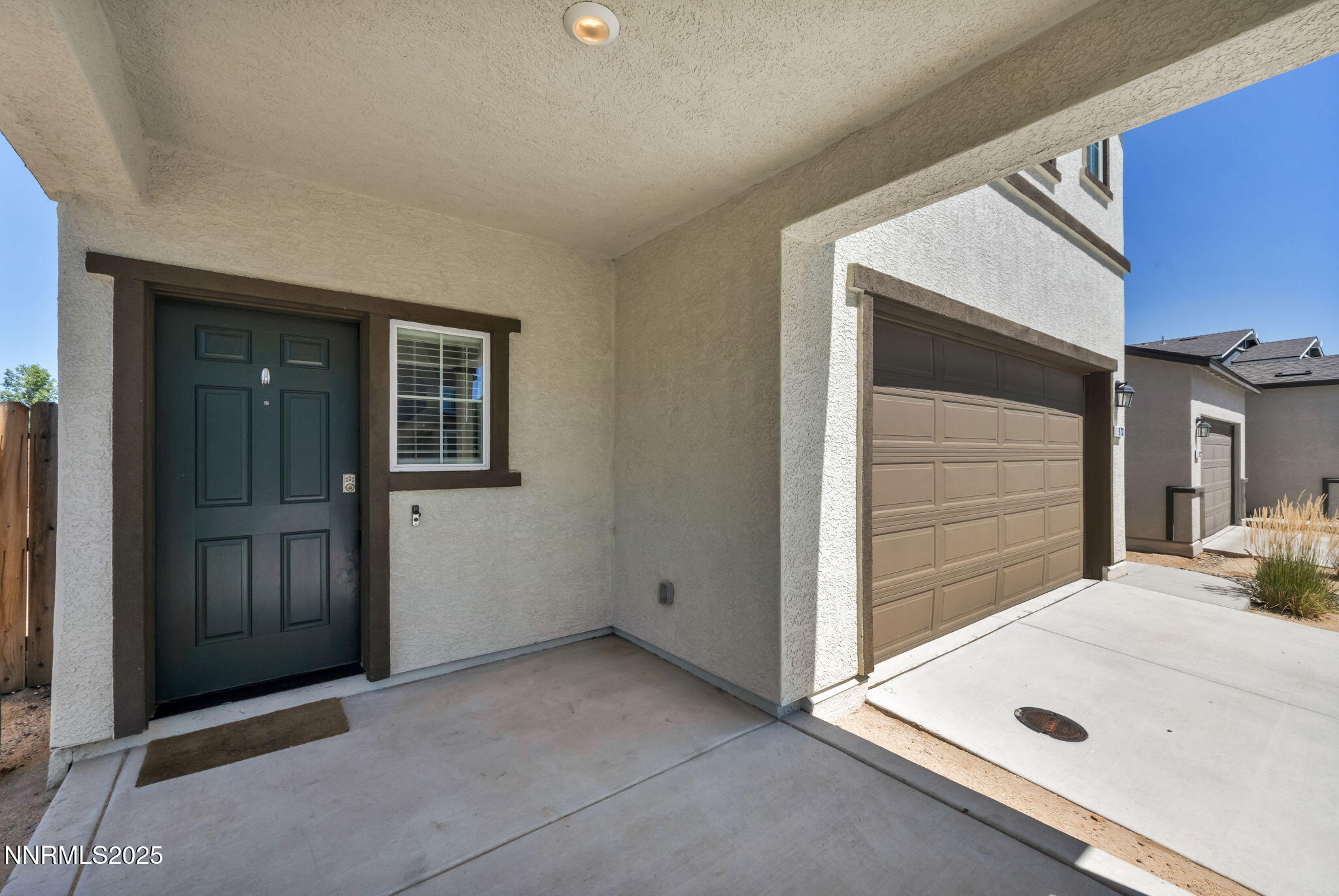 4-web-or-mls-9731-pelican-pointe-dr