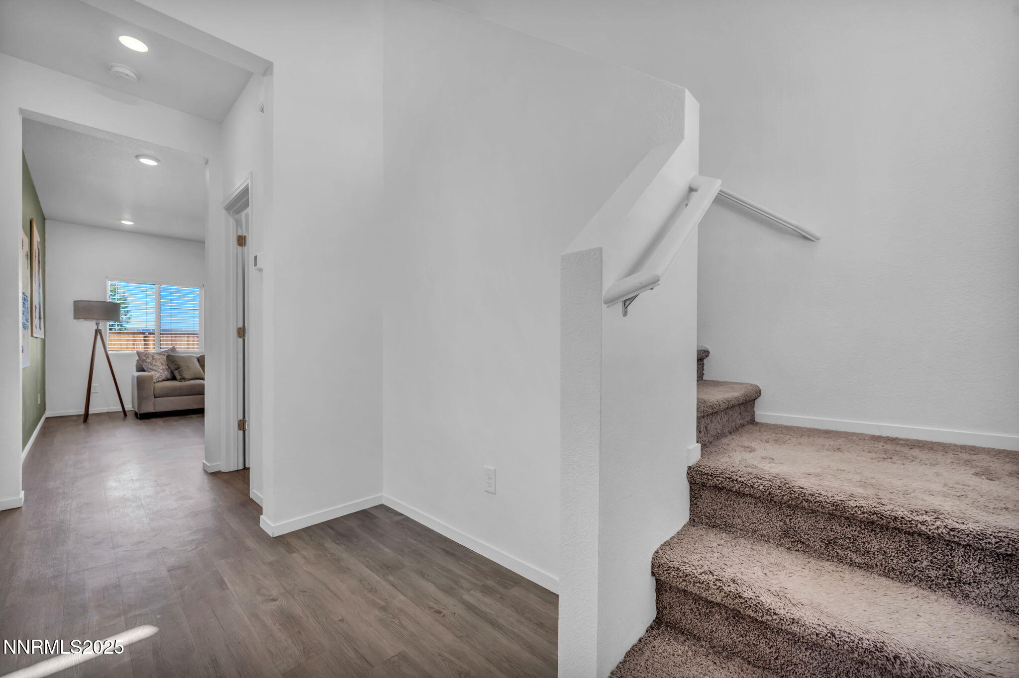 31-web-or-mls-9731-pelican-pointe-dr