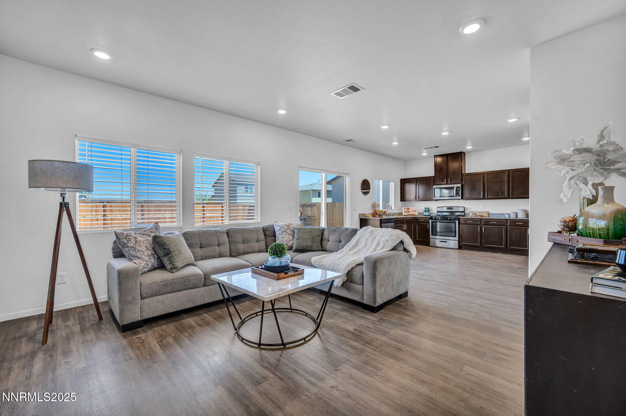 59-web-or-mls-9731-pelican-pointe-dr