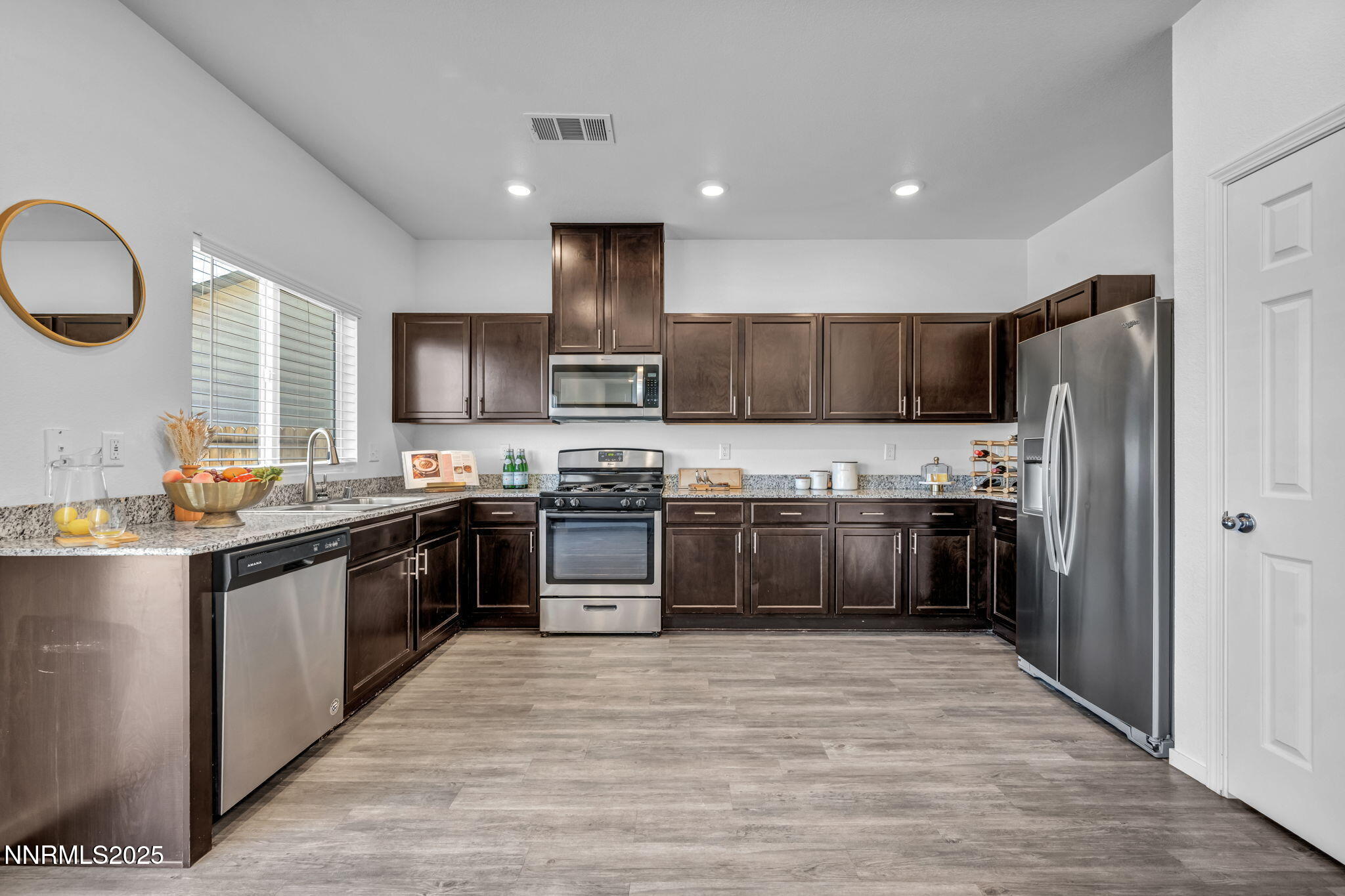 53-web-or-mls-9731-pelican-pointe-dr