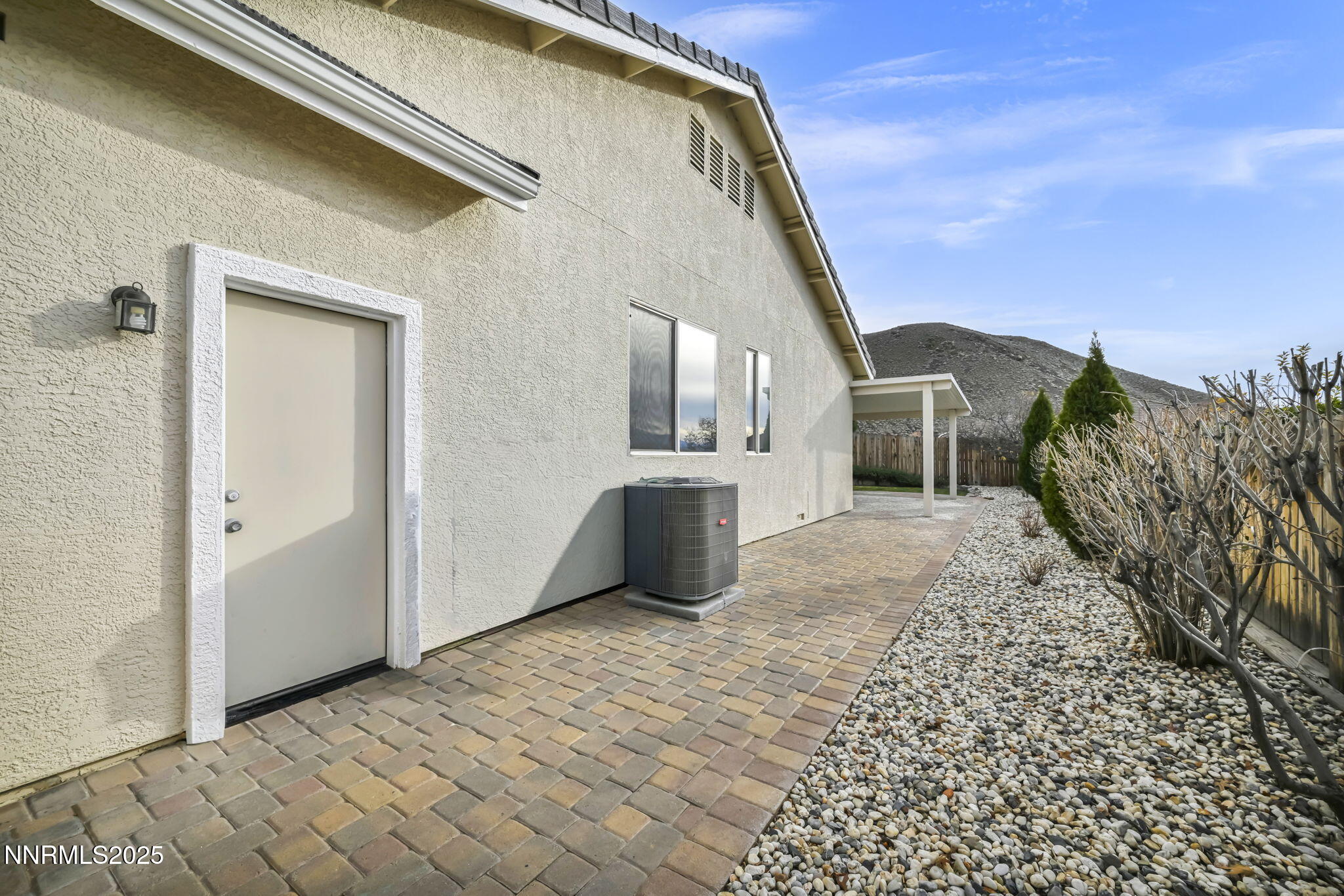 16-web-or-mls-6142-mia-vista-dr