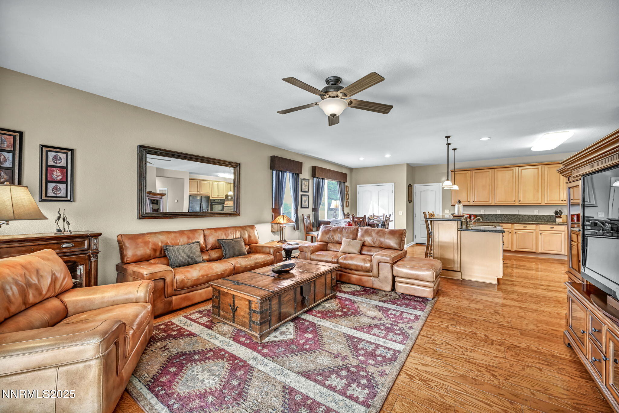 34-web-or-mls-6142-mia-vista-dr