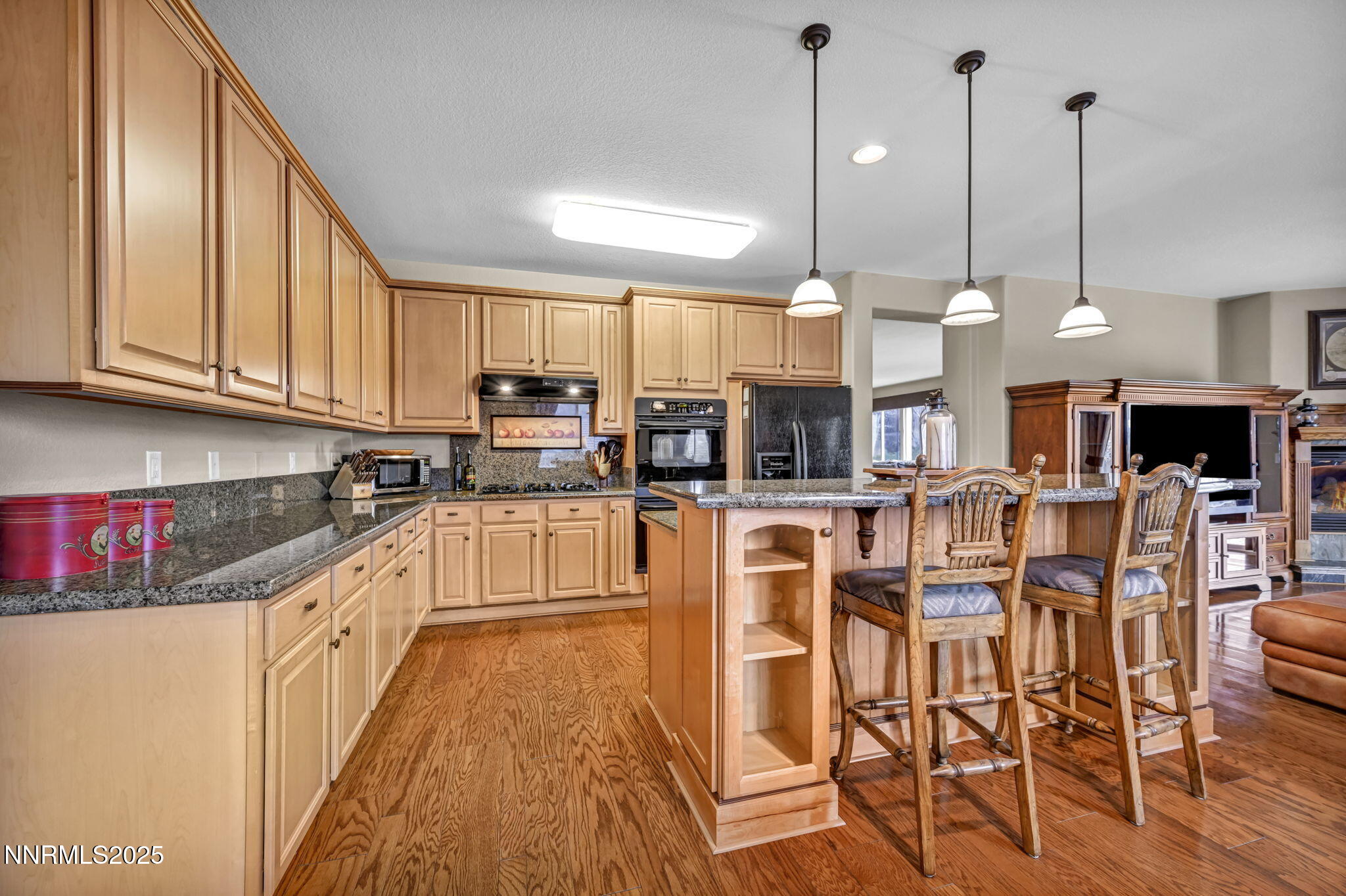 51-web-or-mls-6142-mia-vista-dr