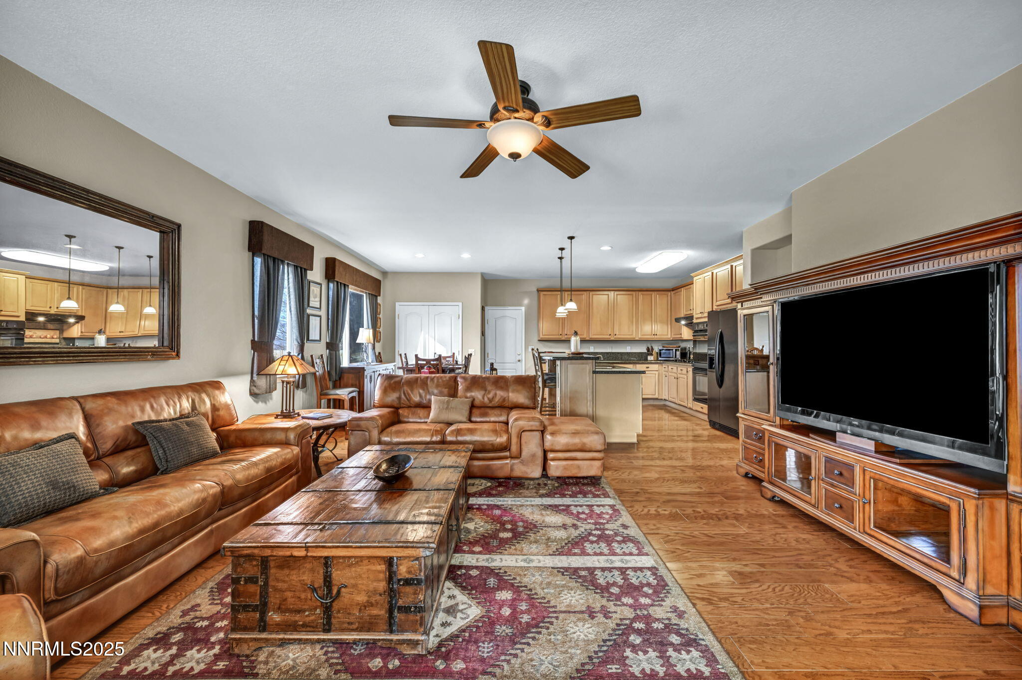 33-web-or-mls-6142-mia-vista-dr